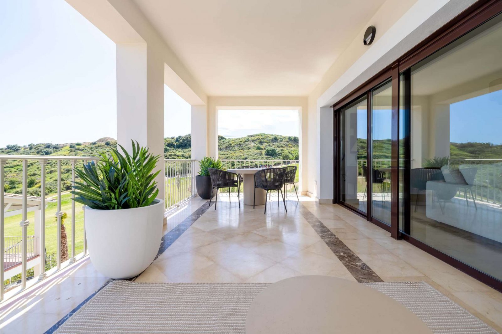 Elegantes Stadthaus mit Meerblick, La Gaspara, Estepona