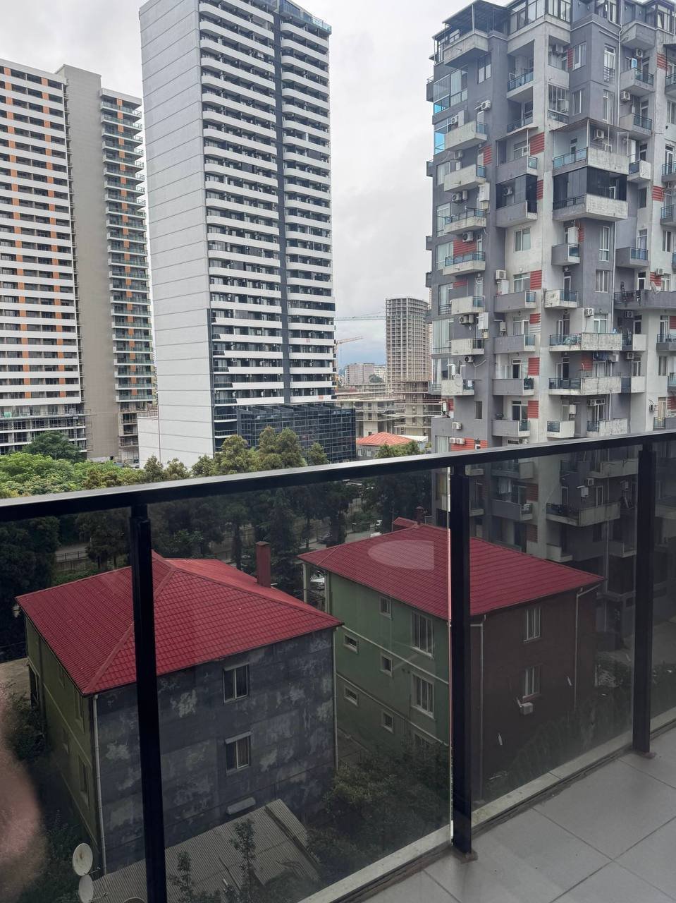 Appartamento moderno con 2 camere a Batumi, Georgia – Immobile completamente arredato vicino al New Boulevard e alla spiaggia
