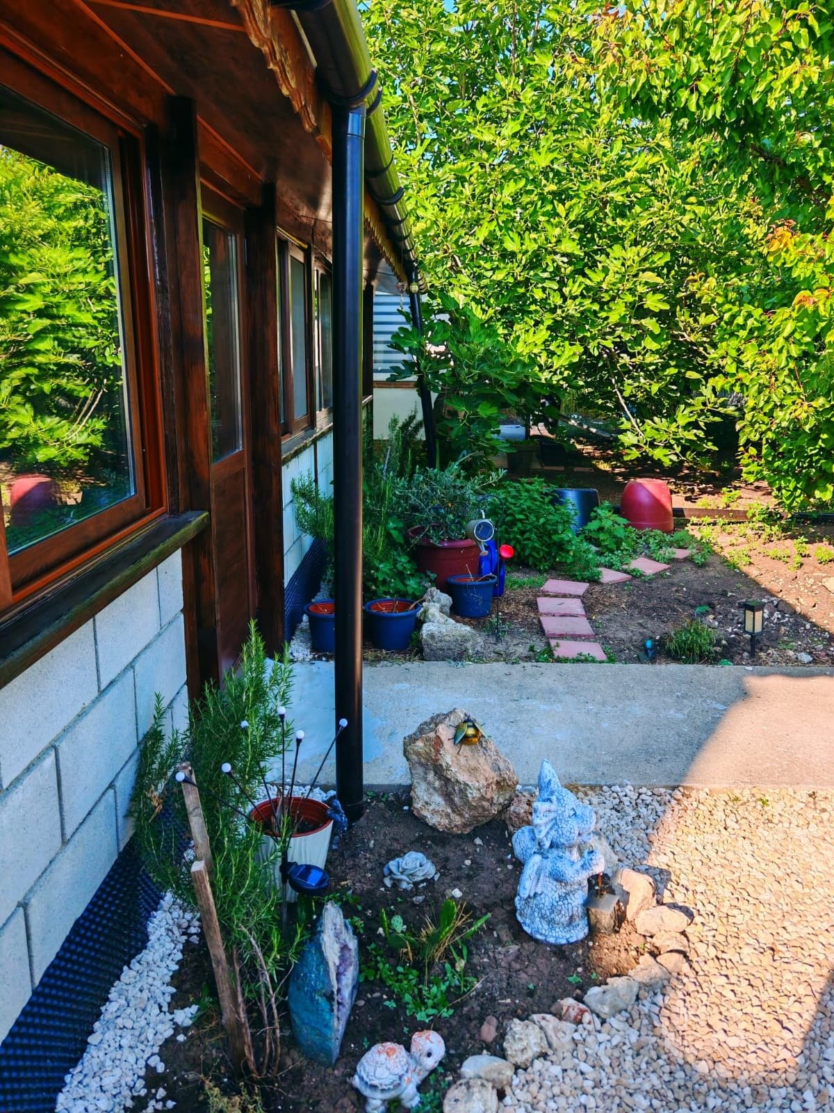 Casa indipendente completamente ristrutturata nel villaggio di Hadji Dimitar, regione di Dobritch