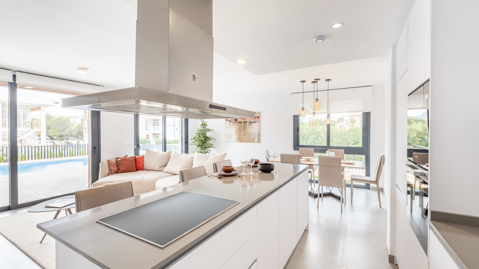 Luxuriöses Doppelhaus mit privatem Garten und Dachterrasse, Cala Ratjada, Mallorca, Spanien