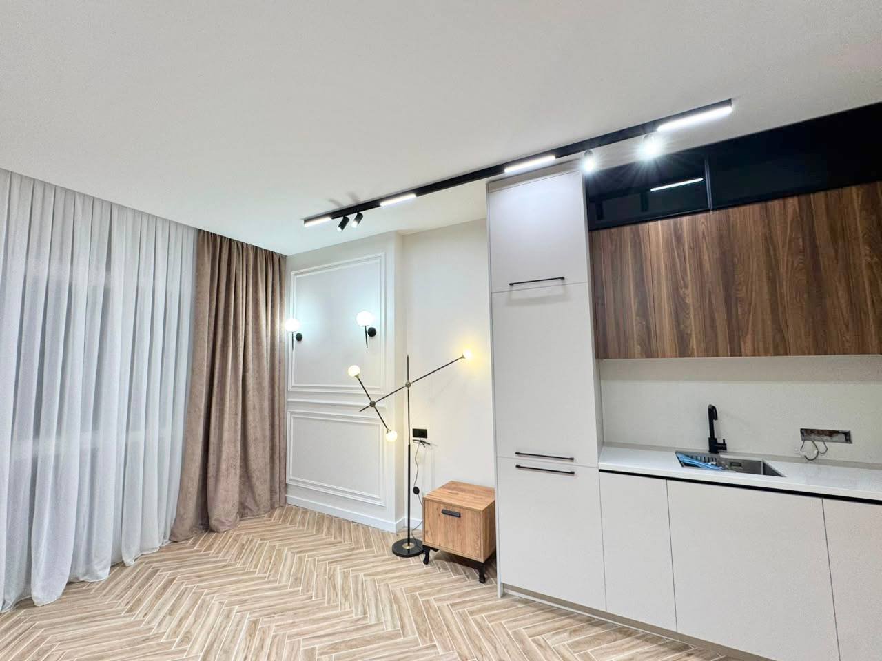 Appartamento di 3 locali appena ristrutturato a Batumi, Georgia – nella zona di New Boulevard vicino al mare