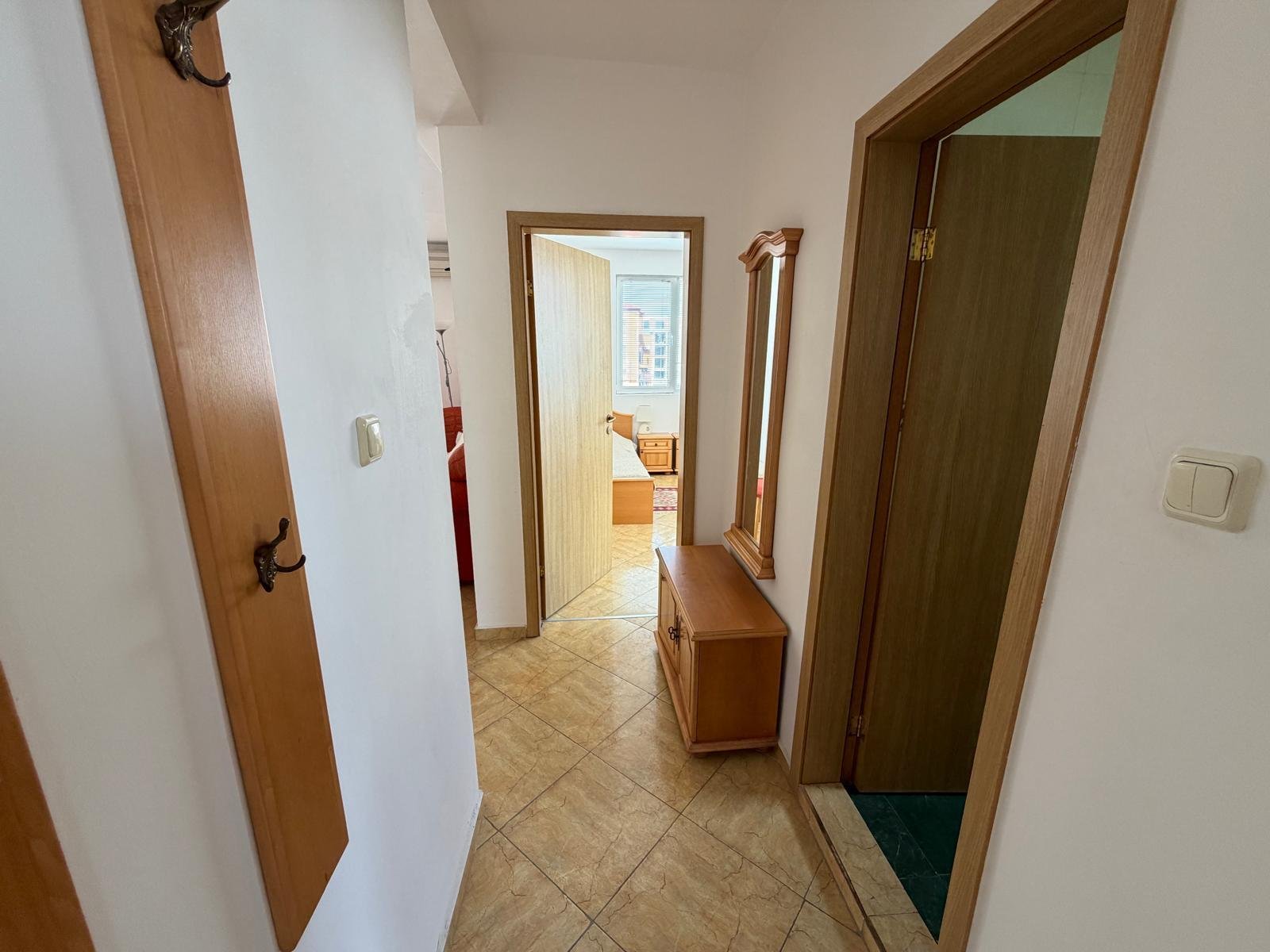 Appartamento con tre stanze e vista sulla piscina nel complesso Bravo 5 a Sunny Beach, Bulgaria