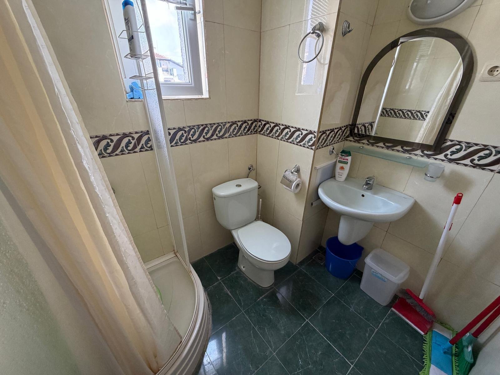 Appartamento con tre stanze e vista sulla piscina nel complesso Bravo 5 a Sunny Beach, Bulgaria