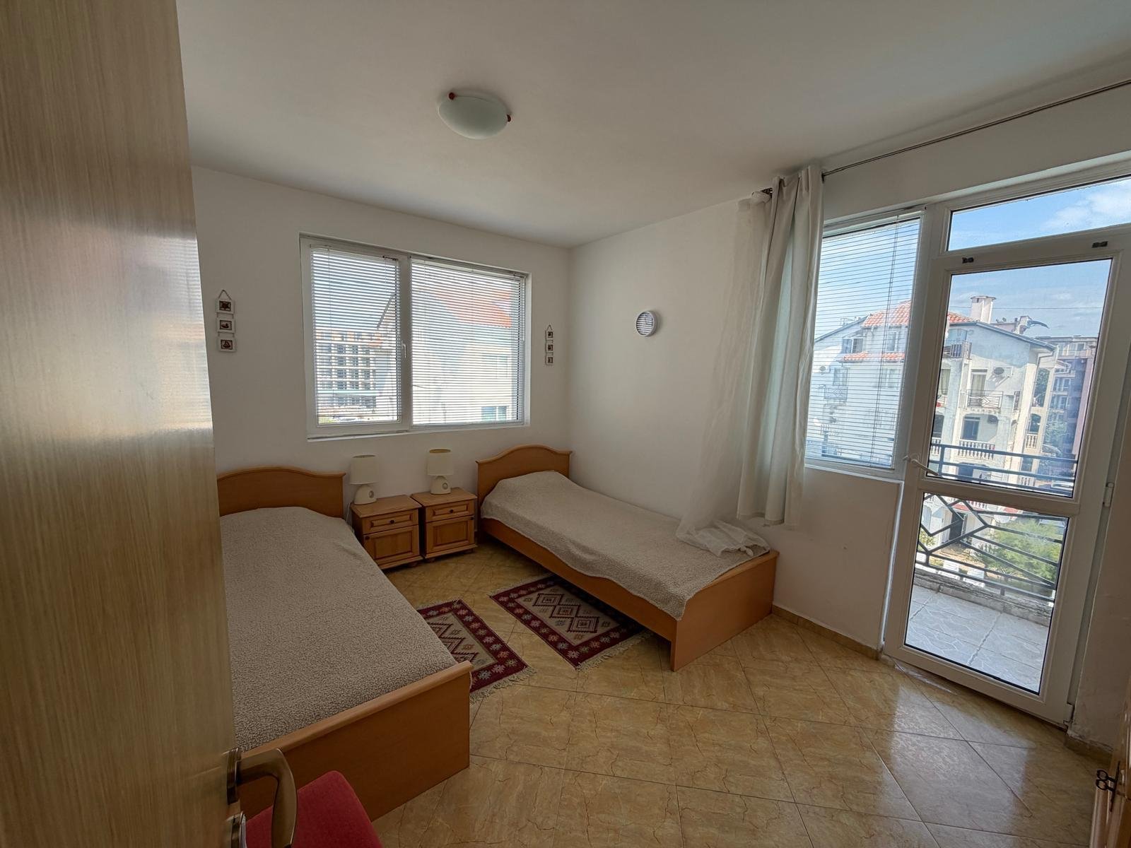 Appartamento con tre stanze e vista sulla piscina nel complesso Bravo 5 a Sunny Beach, Bulgaria