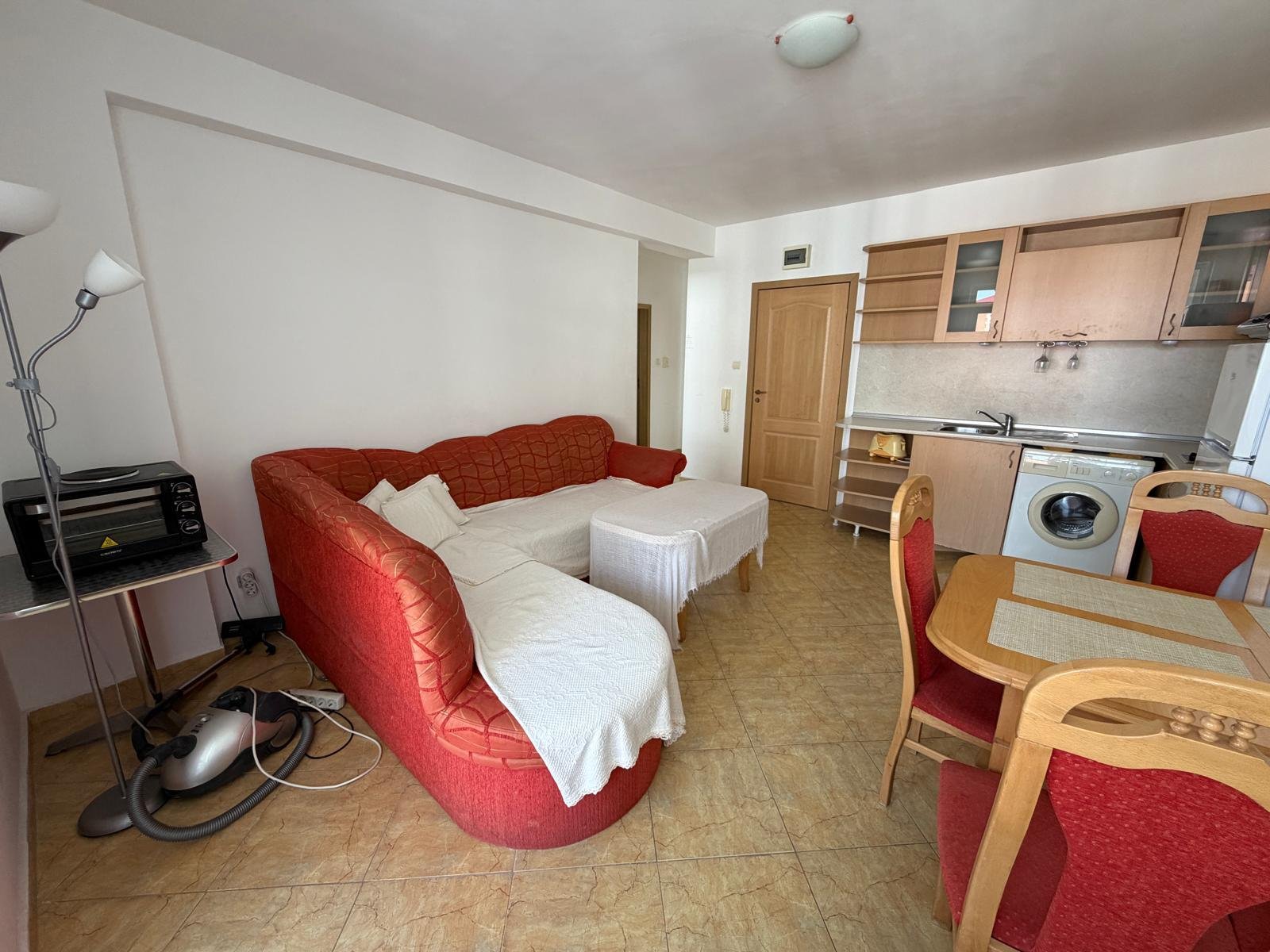 Appartamento con tre stanze e vista sulla piscina nel complesso Bravo 5 a Sunny Beach, Bulgaria
