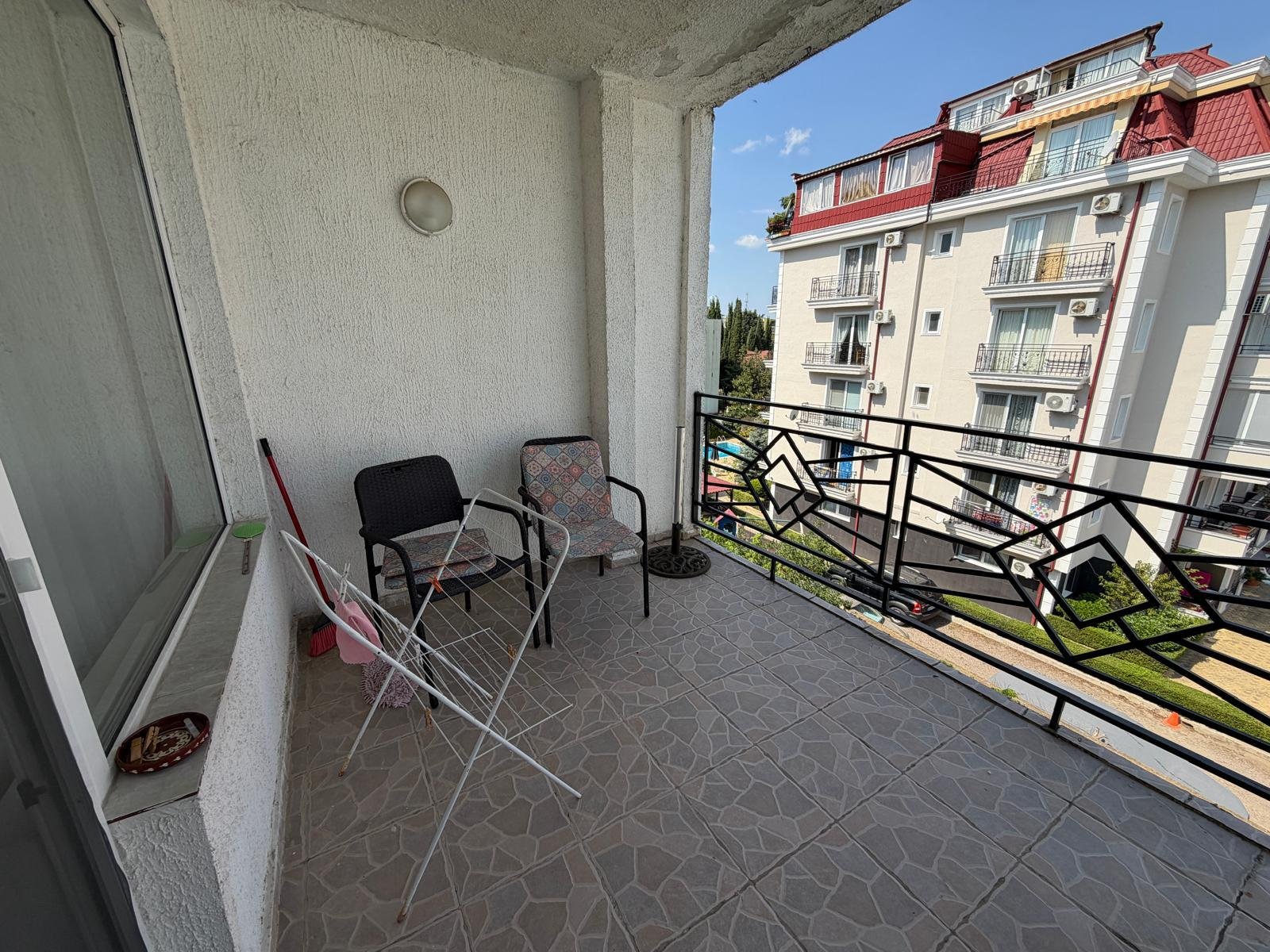 Appartamento con tre stanze e vista sulla piscina nel complesso Bravo 5 a Sunny Beach, Bulgaria