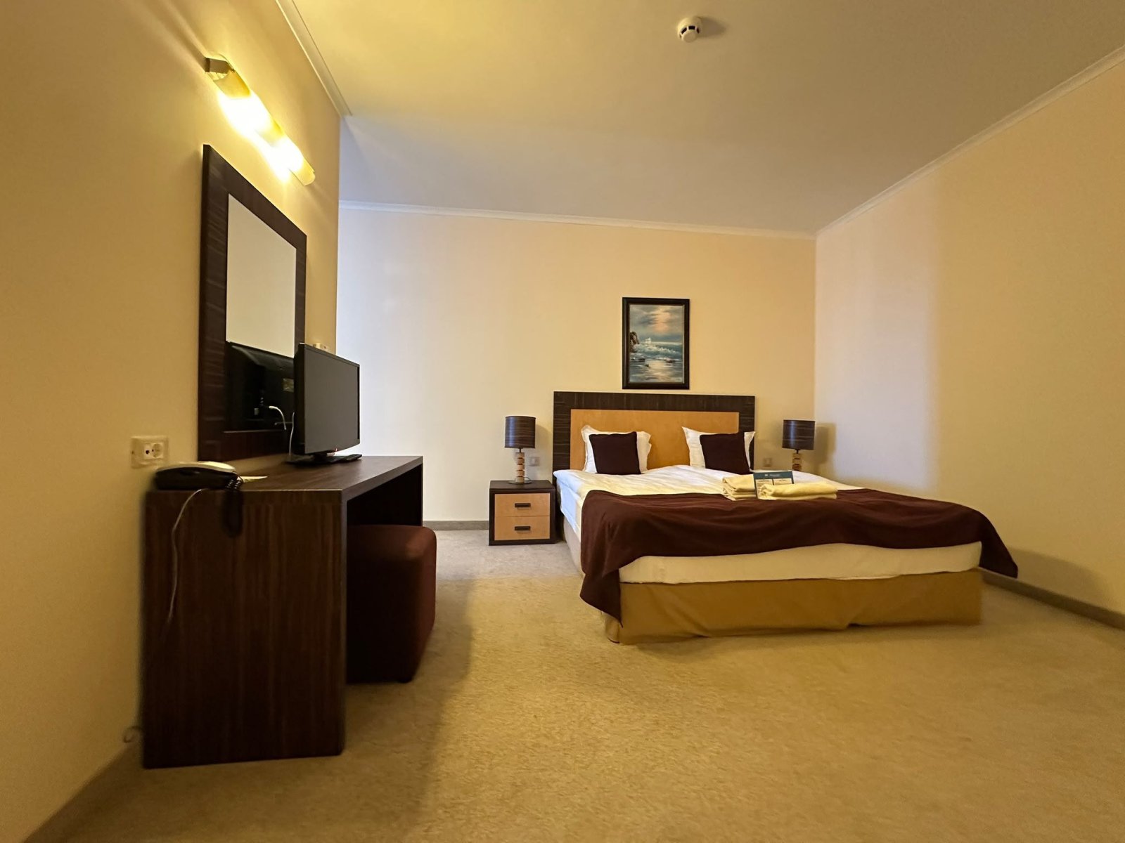 Appartamento con due camere nel complesso „Majestic Beach Resort“ con vista mare e piscina a Sunny Beach, Bulgaria.