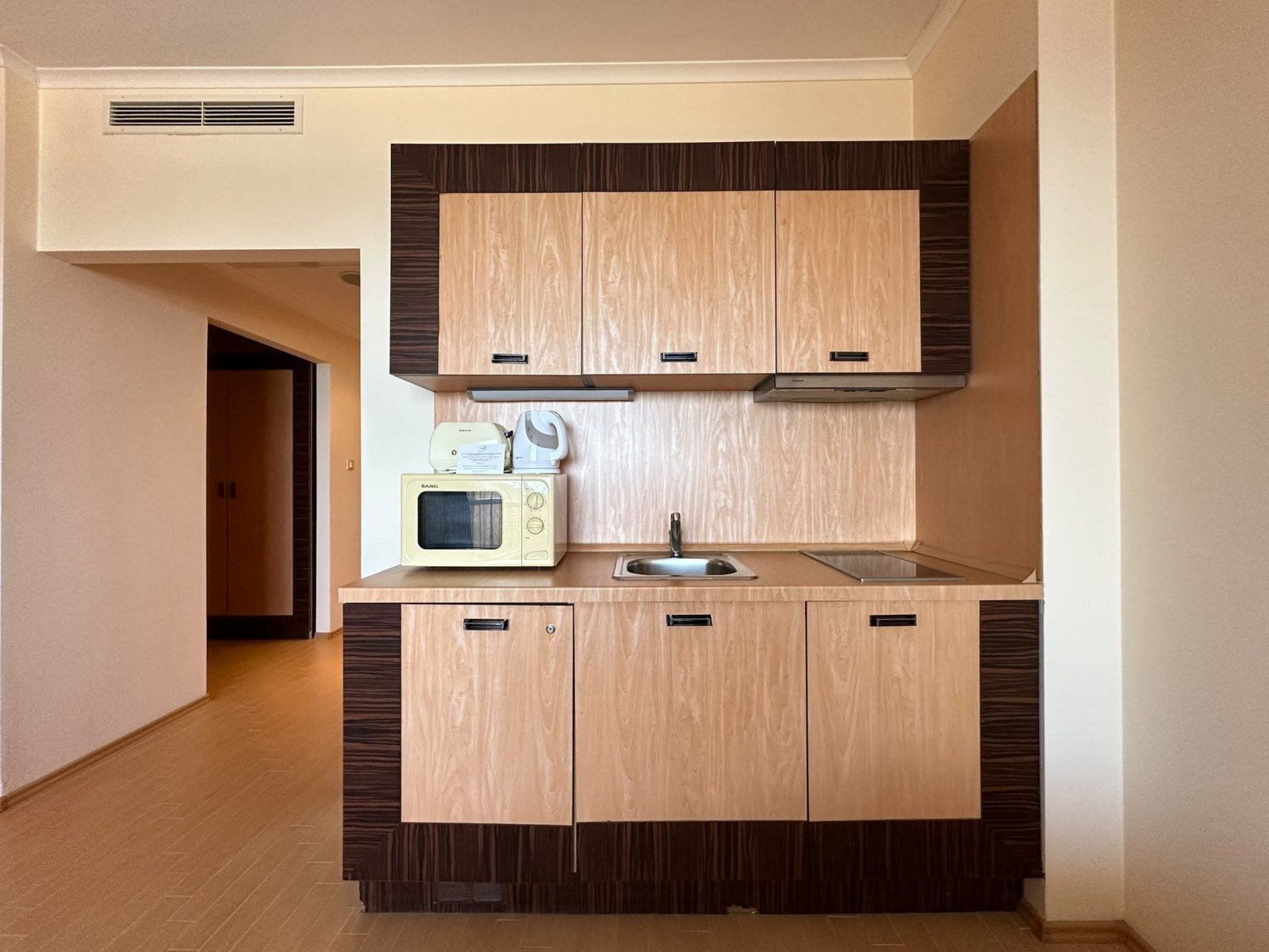 Appartamento con due camere nel complesso „Majestic Beach Resort“ con vista mare e piscina a Sunny Beach, Bulgaria.