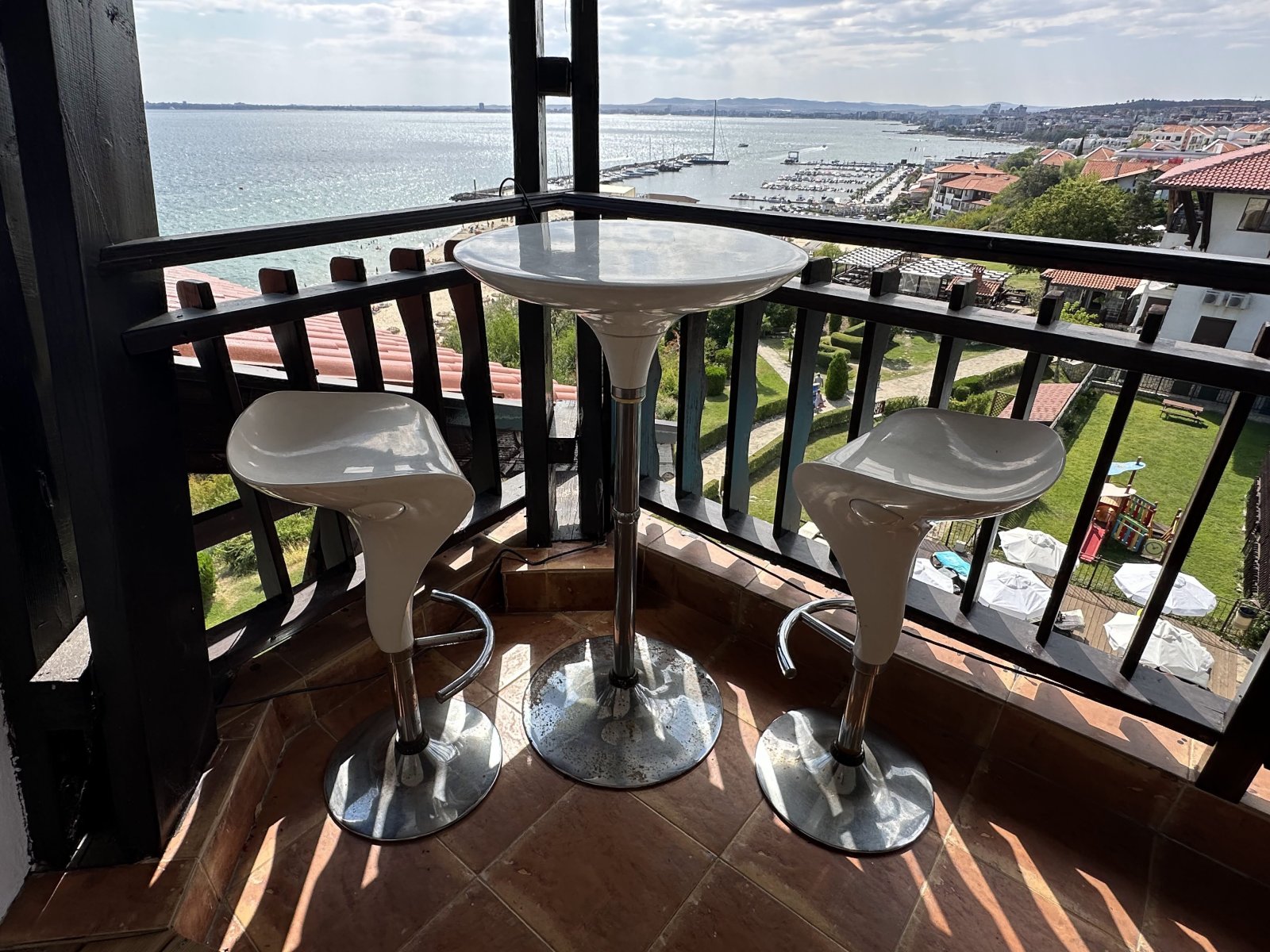 Appartamento con quattro camere da letto con vista mare e piscina nel complesso „Manastira 2“ a Sveti Vlas, Bulgaria
