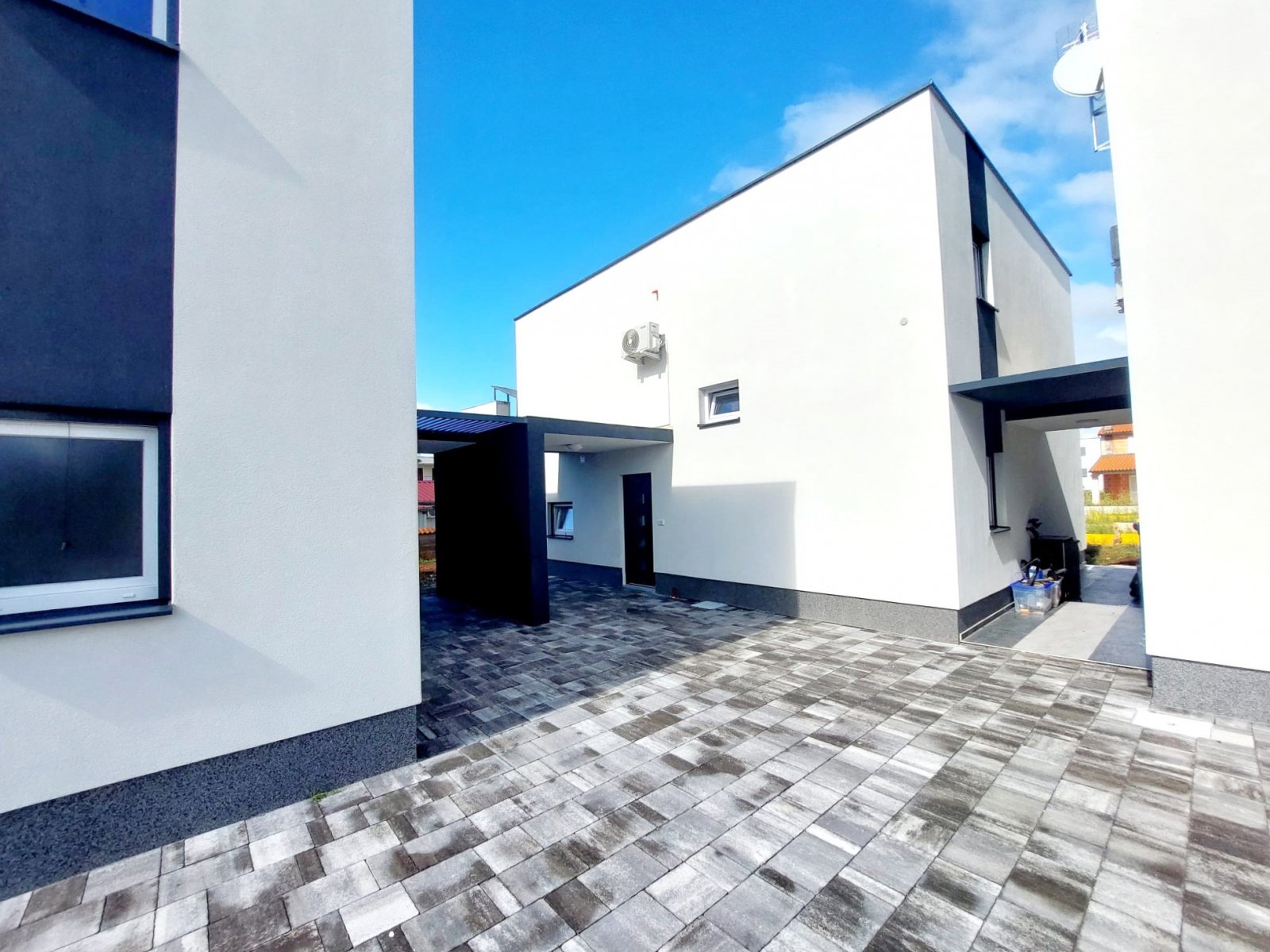Modernes Einfamilienhaus mit Garten in ruhiger Lage, Medulin, Kroatien