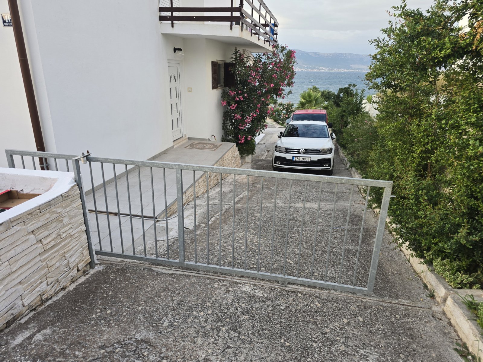 Außergewöhnliches Haus mit Pool und Meerblick, Slatine, Čiovo, Kroatien