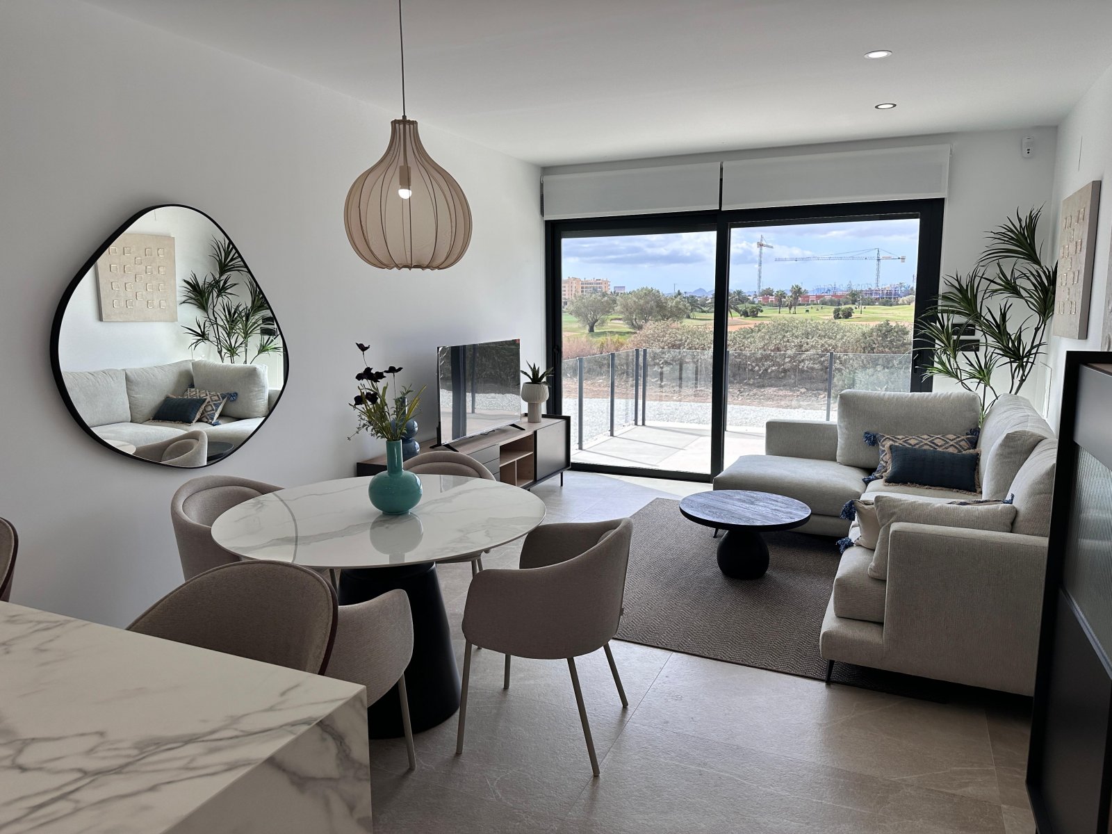 Exklusives Apartment mit Pool am Meer, Los Alcázares