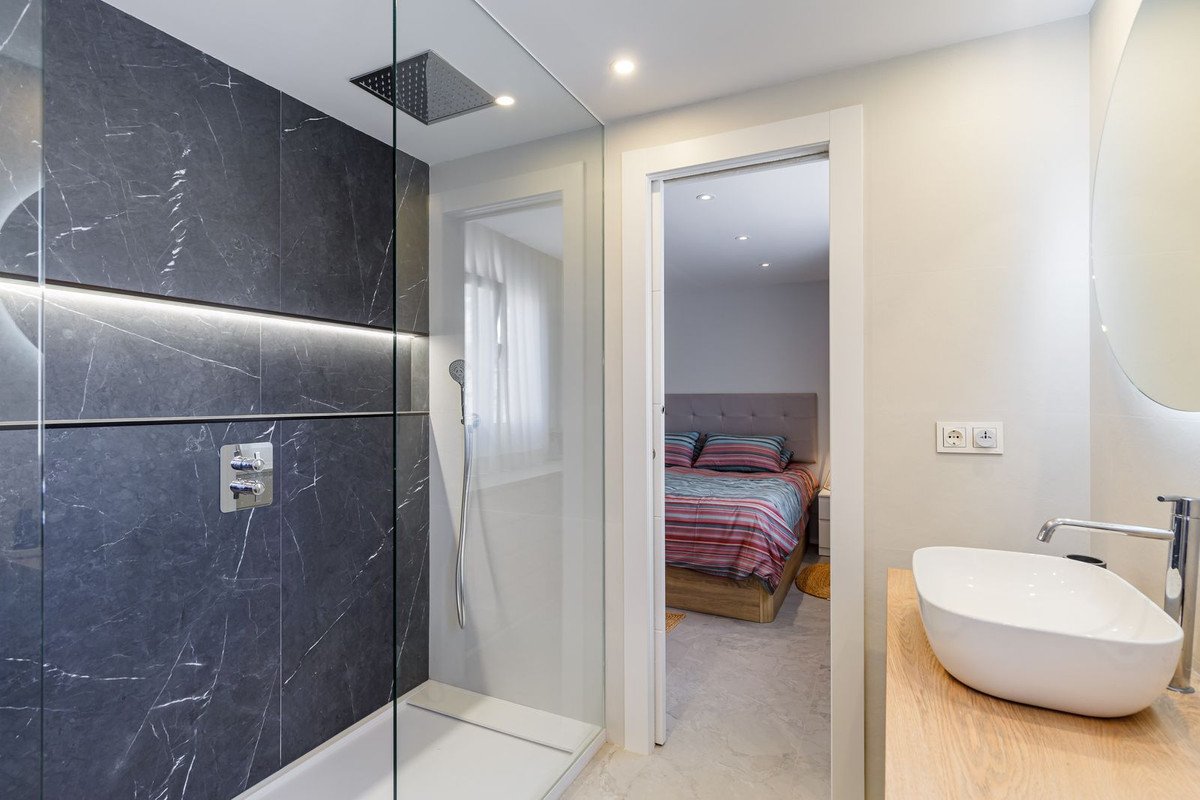 Exklusive 4-Zimmer-Wohnung im Zentrum von Marbella, Spanien