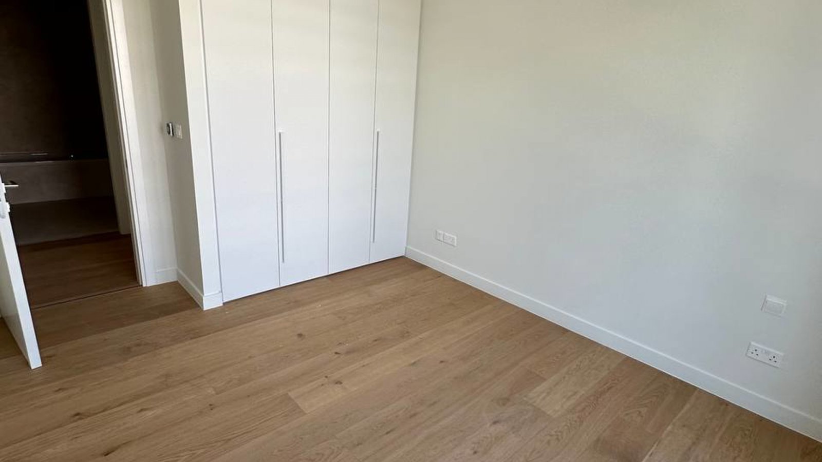 Luxusapartment am Meer, privates Wohngebiet, Limassol