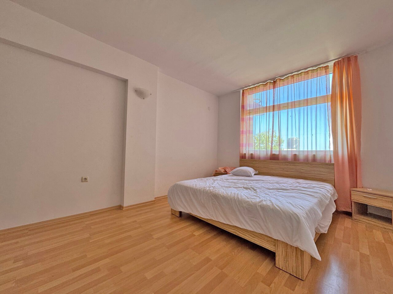 Appartamento con due camere da letto con vista mare nel complesso Global Ville, Sunny Beach, Bulgaria