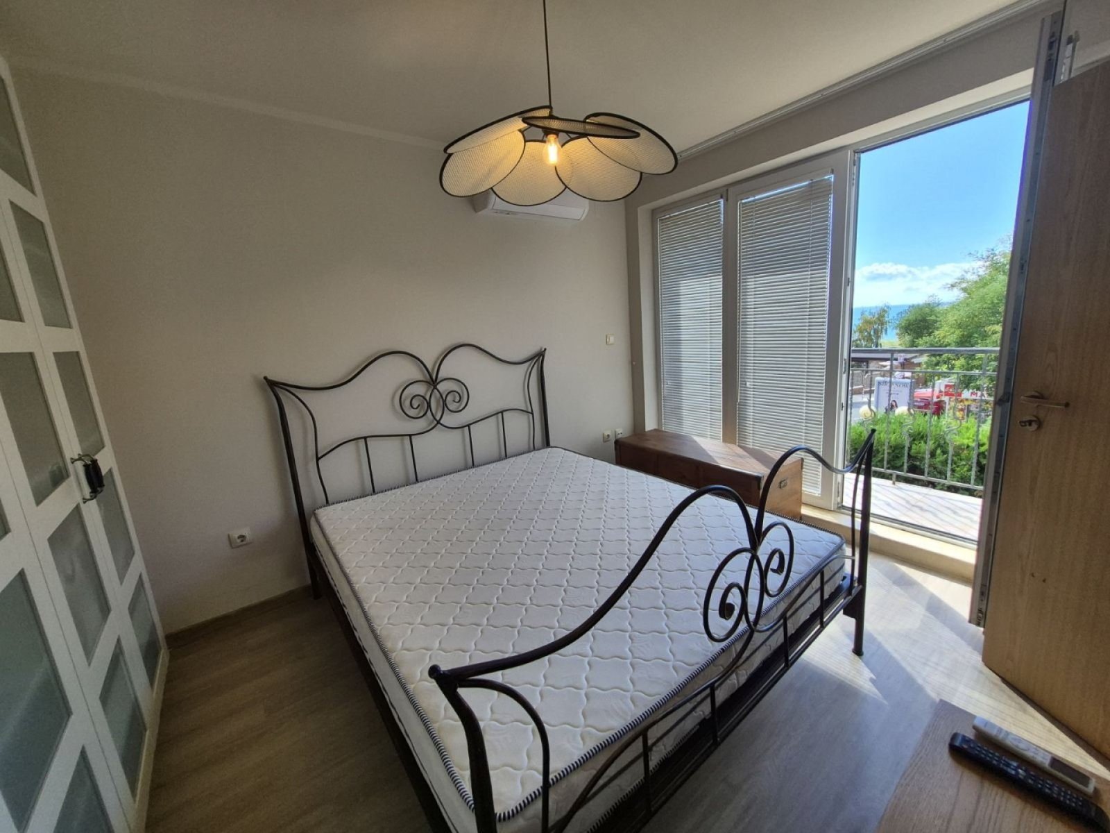 Nuova casa a due piani con vista mare e parcheggio a Sveti Vlas, Bulgaria
