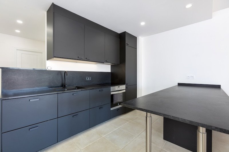 Modernes Apartment mit touristischer Lizenz in der Nähe von Puerto Banús, Marbella, Spanien