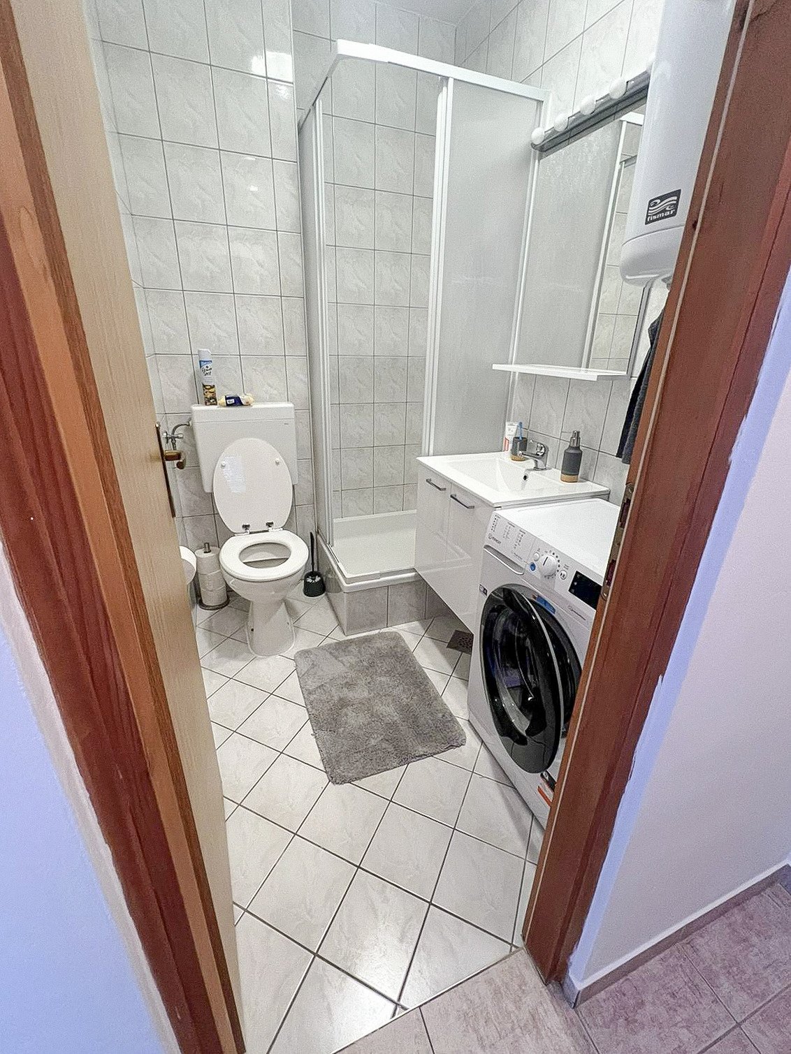 Helle Dachgeschosswohnung mit Terrasse und Meerblick, Starigrad, Kroatien