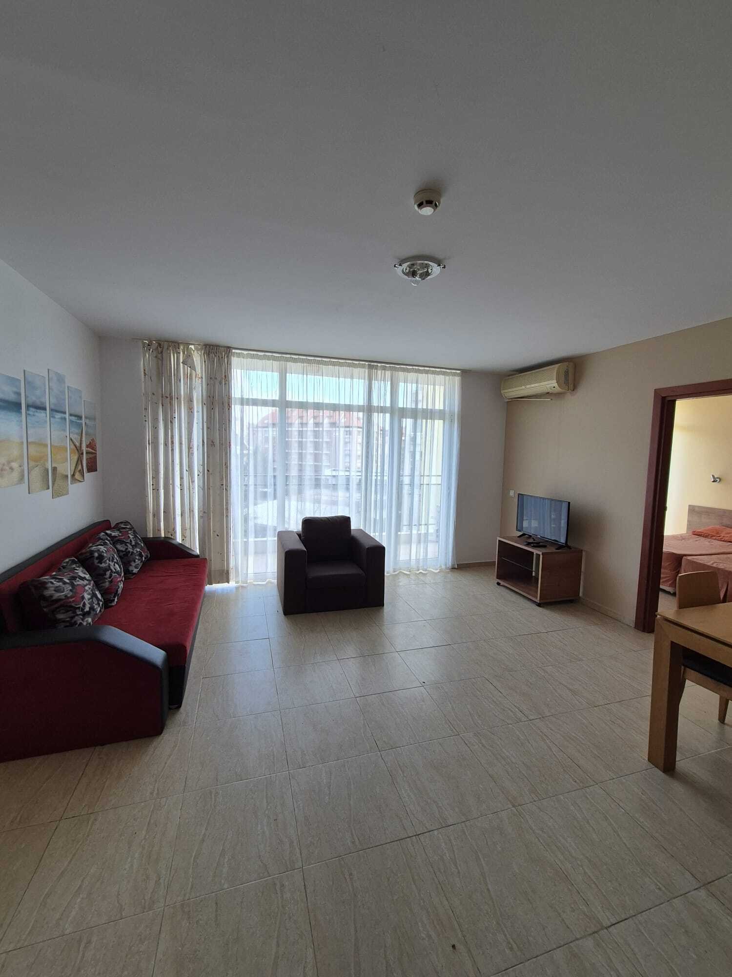 Appartamento di 3 locali con 2 camere da letto nel complesso Sun Village, Sonnenstrand, Bulgaria