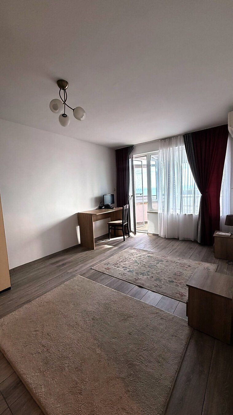 Appartamento 1+1 in un edificio residenziale a Sveti Vlas, Bulgaria