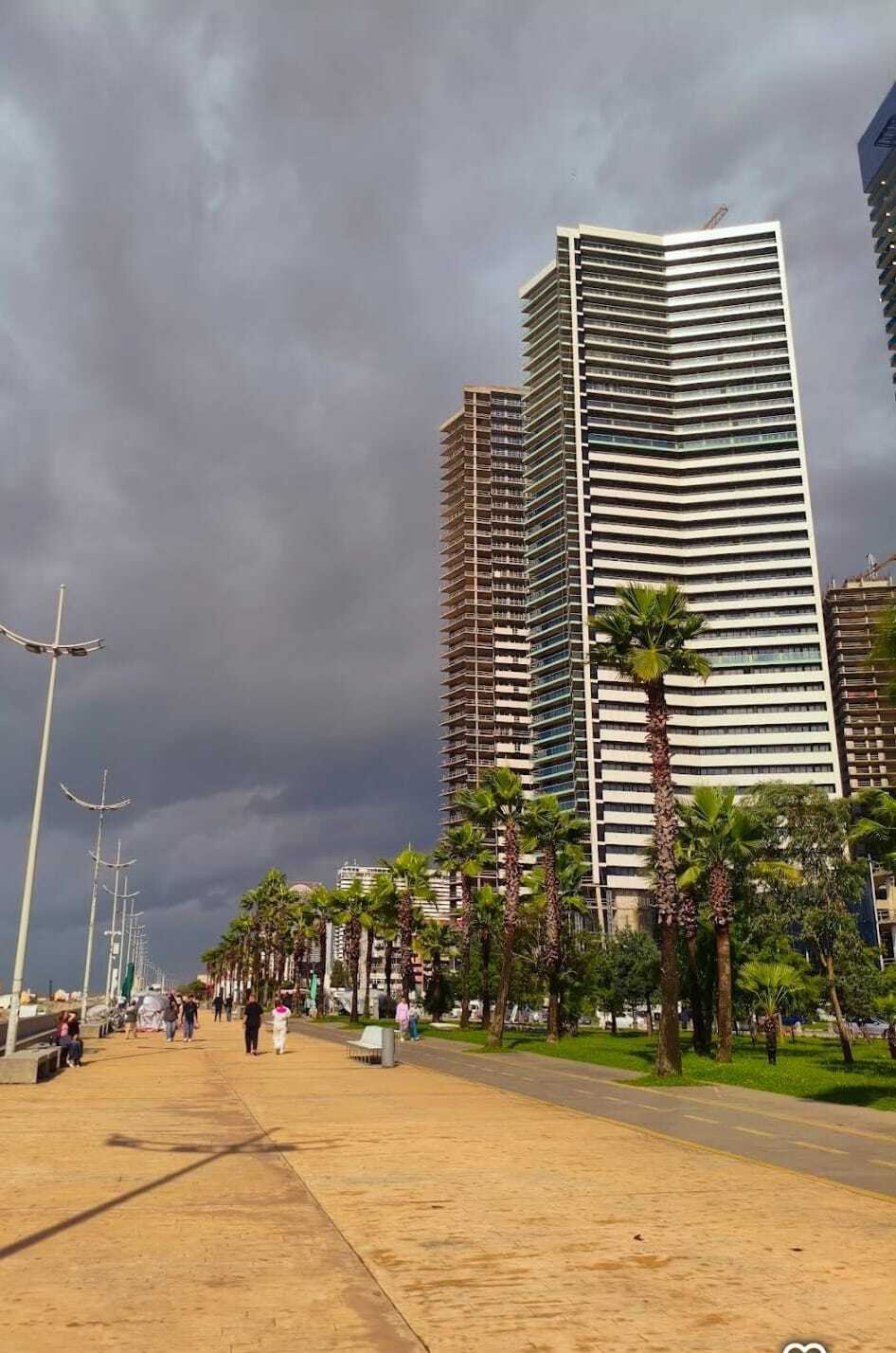 Appartamento di lusso – Batumi, Georgia – Vista panoramica sul mare e due balconi
