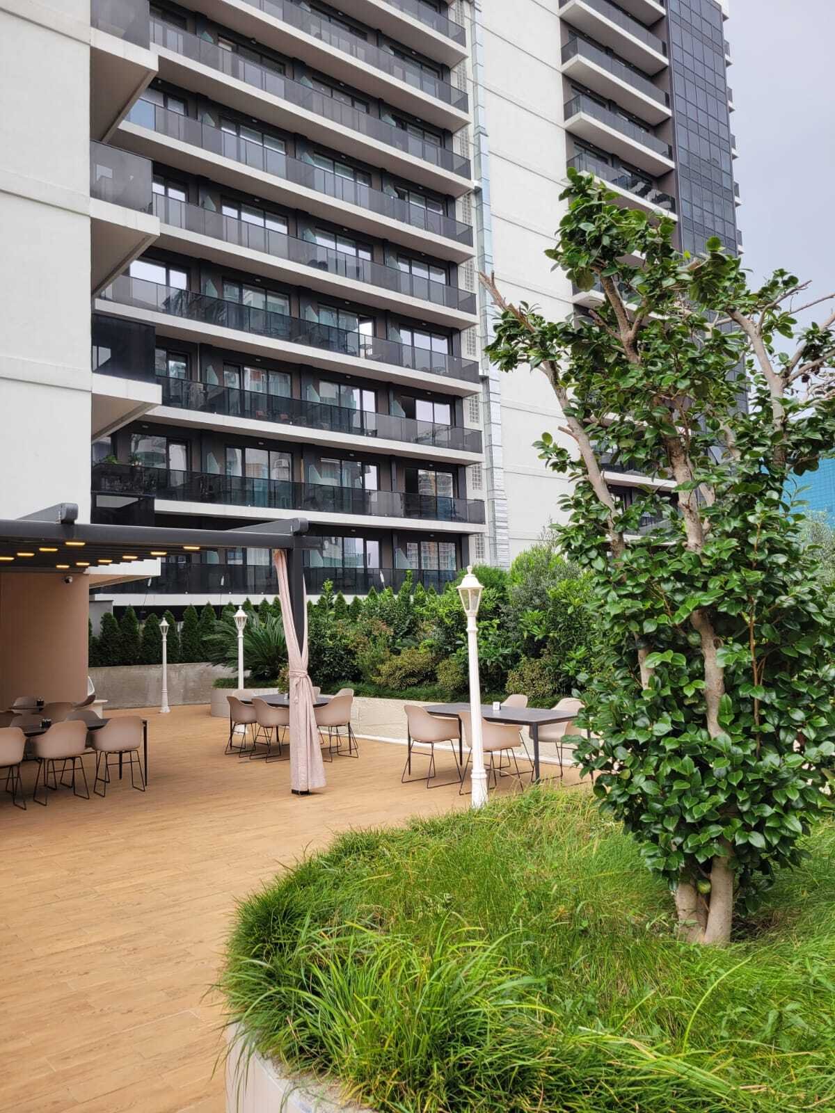 Monolocale moderno arredato – Batumi, Georgia – Vista mare e balcone privato