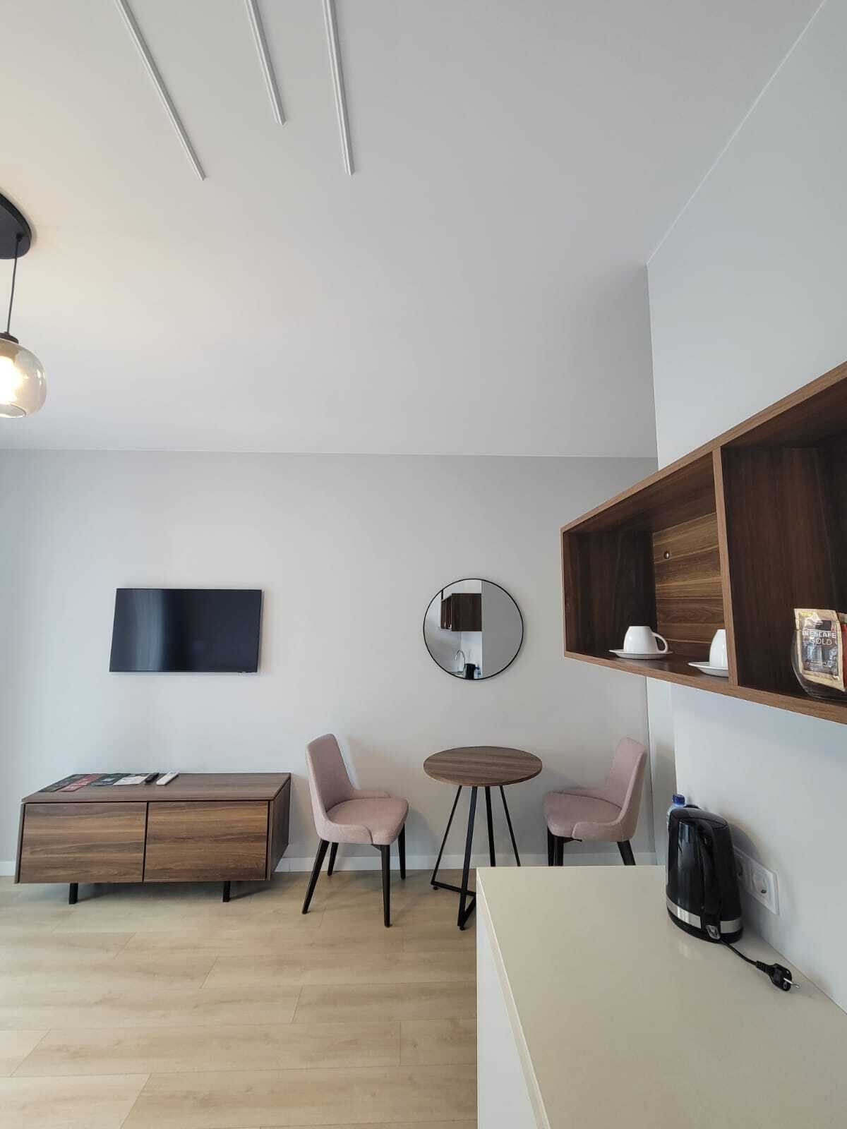 Monolocale moderno arredato – Batumi, Georgia – Vista mare e balcone privato