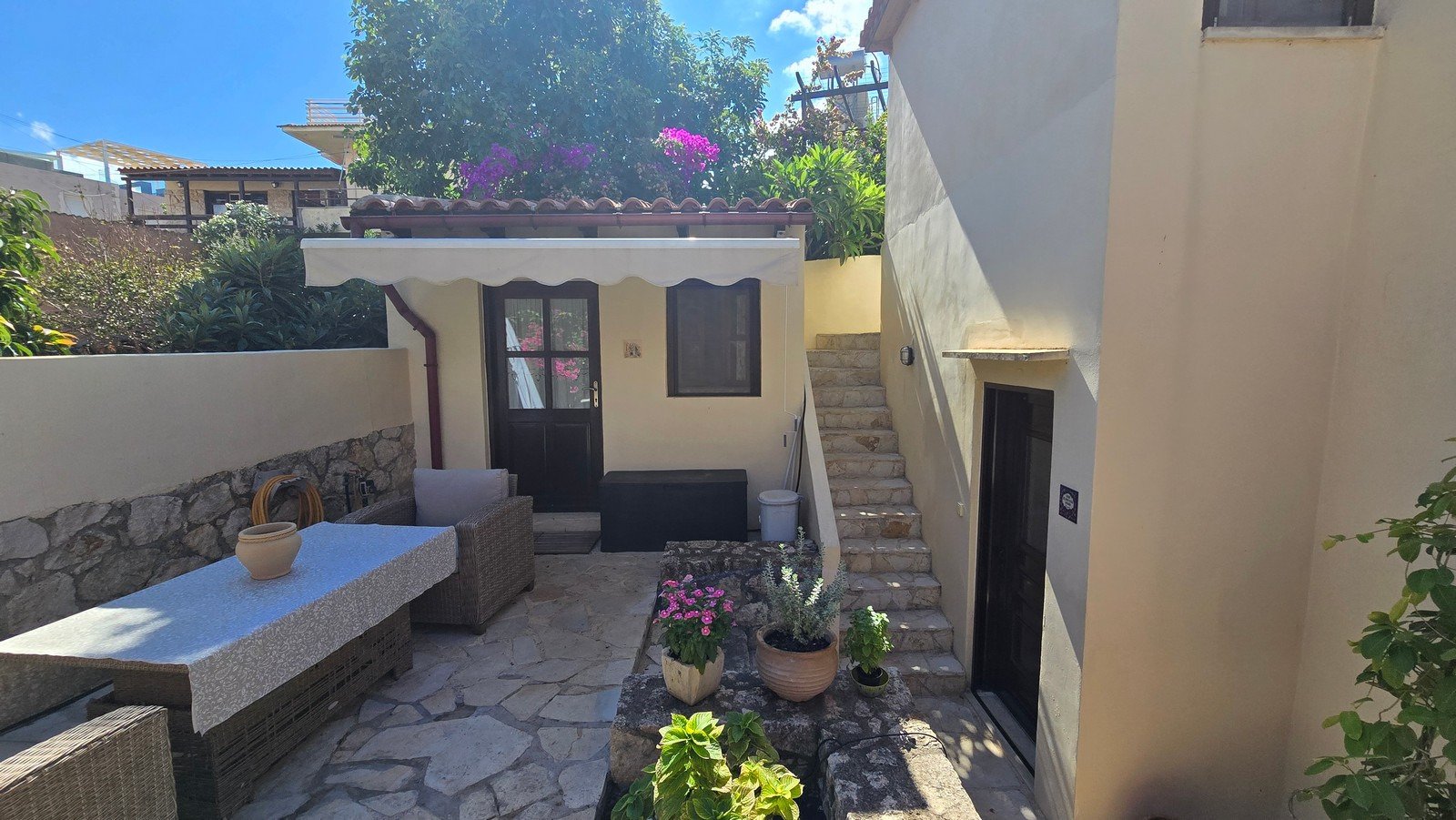 Traditionelles Steinhaus mit Meer- und Bergblick, Plaka, Apokoronas, Chania