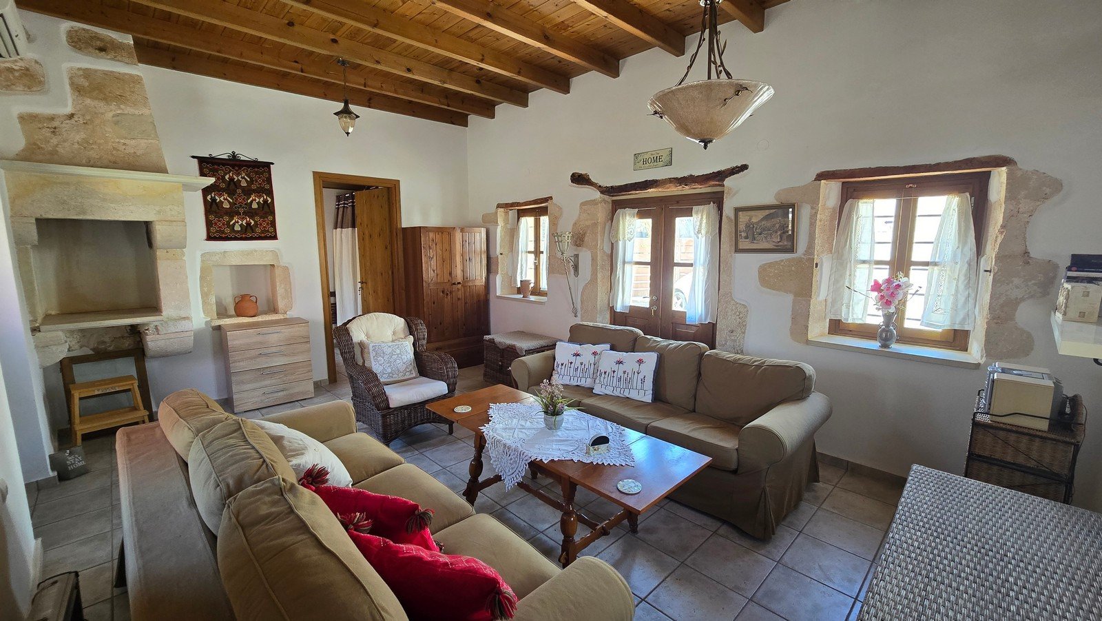Traditionelles Steinhaus mit Meer- und Bergblick, Plaka, Apokoronas, Chania