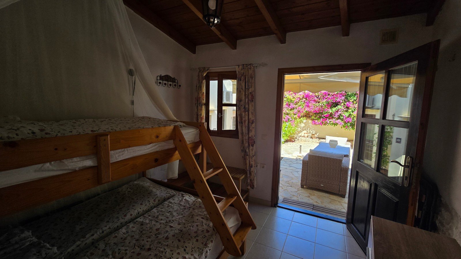 Traditionelles Steinhaus mit Meer- und Bergblick, Plaka, Apokoronas, Chania