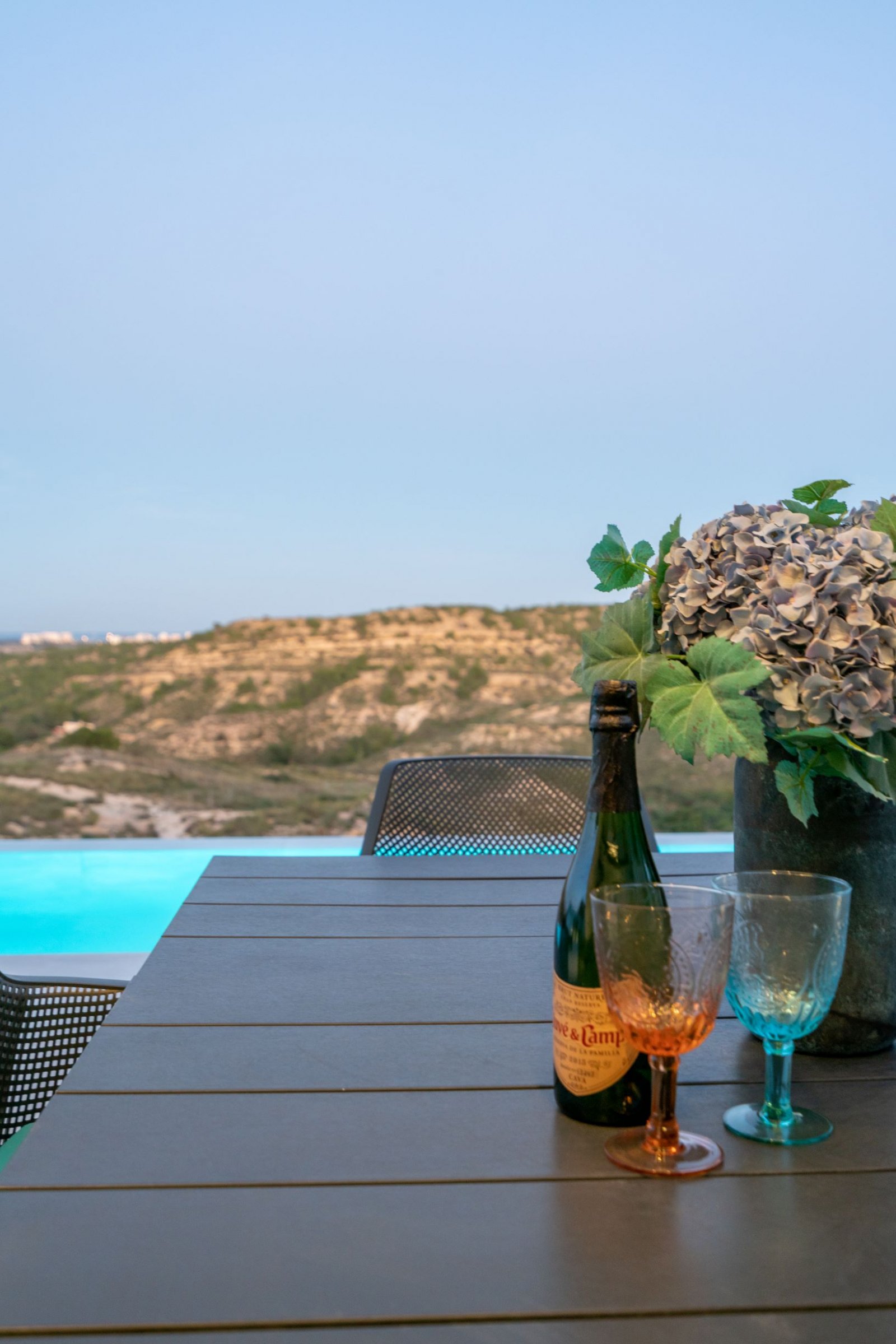 Luxusvilla mit Meerblick in Rojales – 3 Schlafzimmer, 3 Bäder, Garten und Solarium