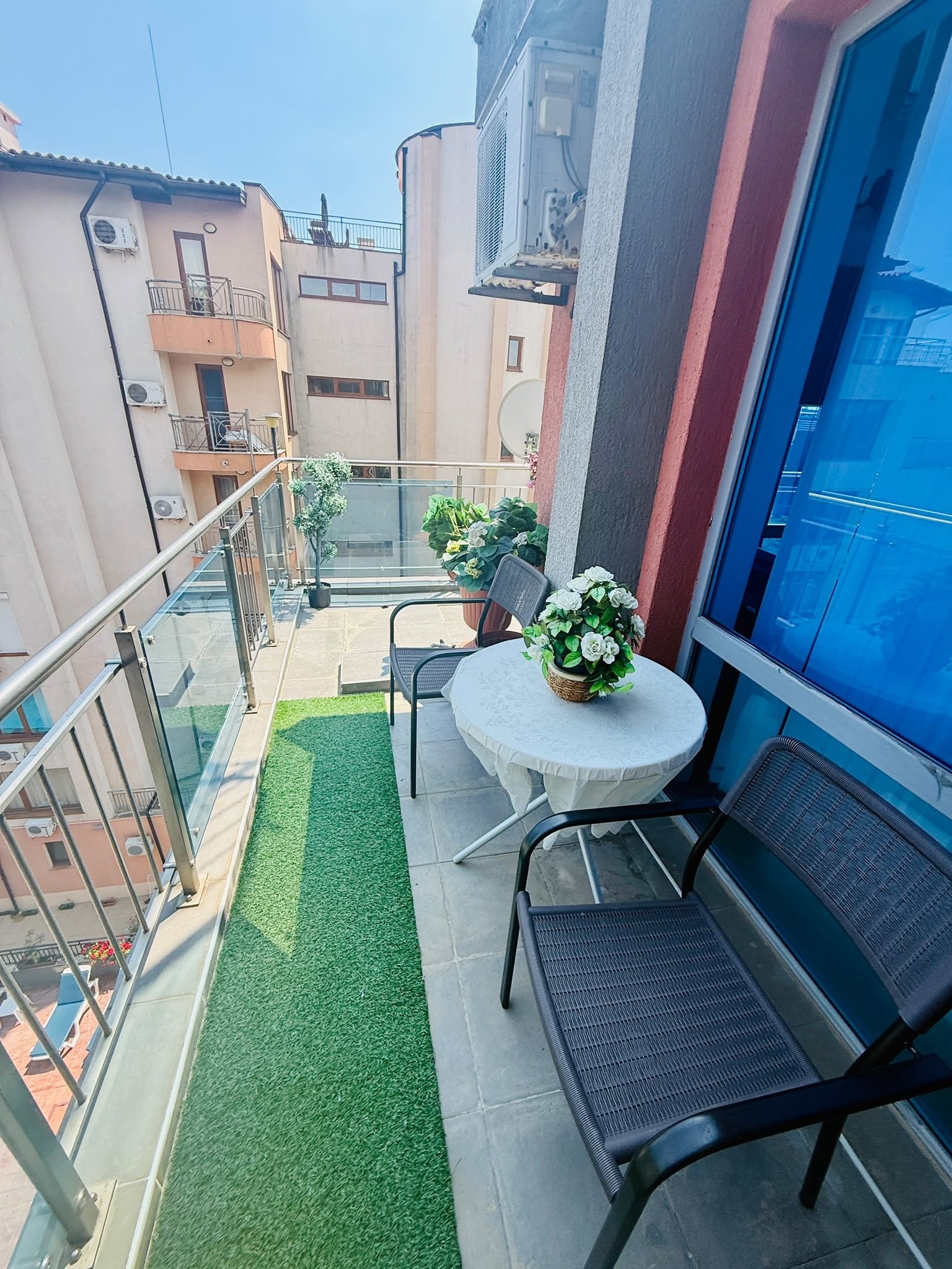 Appartamento con due stanze con vista mare nel complesso Cacao Residence a Sonnenstrand, Bulgaria
