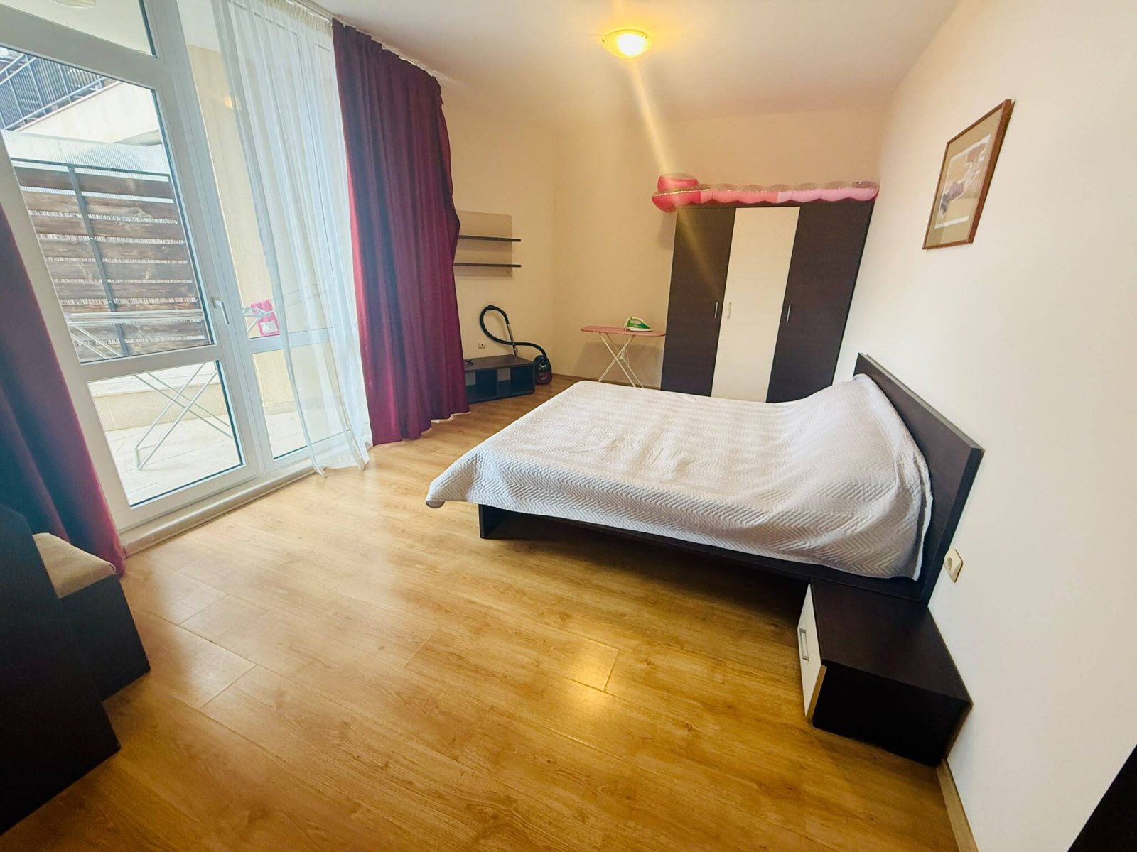 Appartamento con due camere da letto con vista mare e piscina nel complesso Luxor a Sweti Wlas, Bulgaria