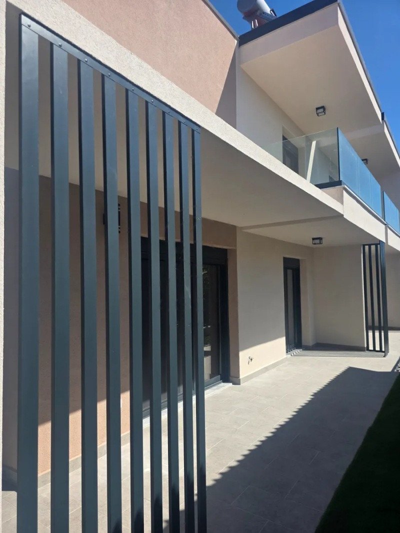 Neubau-Maisonette mit 3 Schlafzimmern und Meerblick, 350 m vom Meer, Nea Irakleia, Chalkidiki