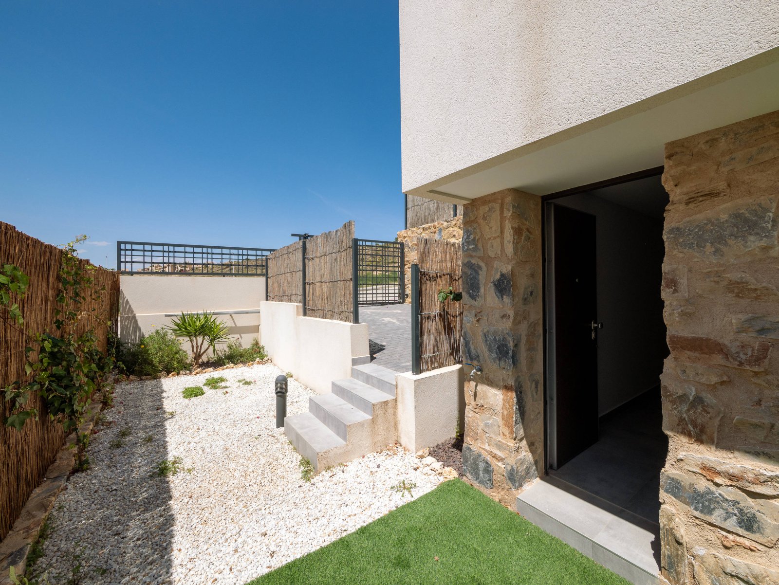 Moderne Einfamilienhäuser mit privatem Pool und Garten, Algorfa