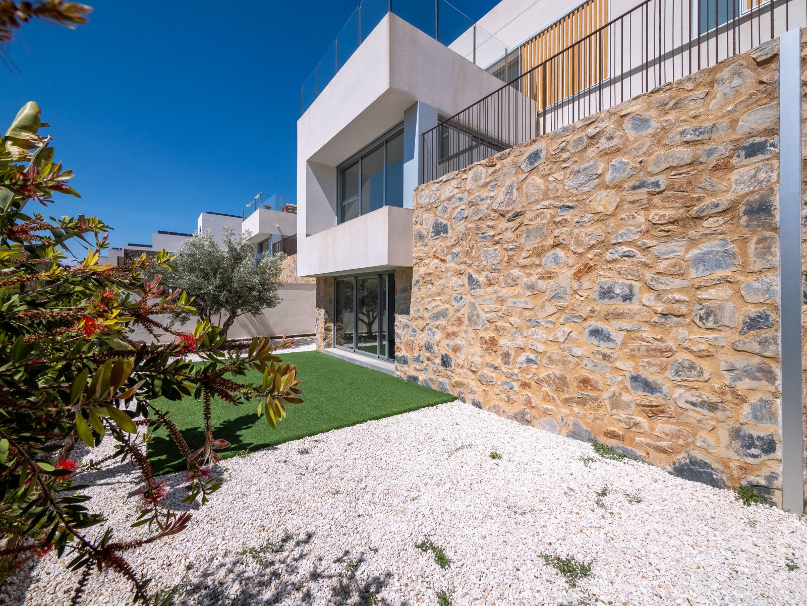 Moderne Einfamilienhäuser mit privatem Pool und Garten, Algorfa
