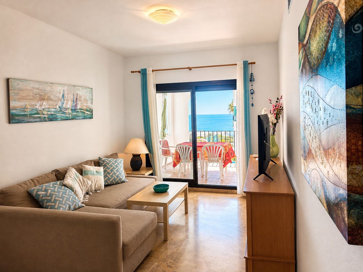 Ferienwohnung mit touristischer Lizenz und Panoramablick aufs Meer am Yachthafen, Manilva, Spanien