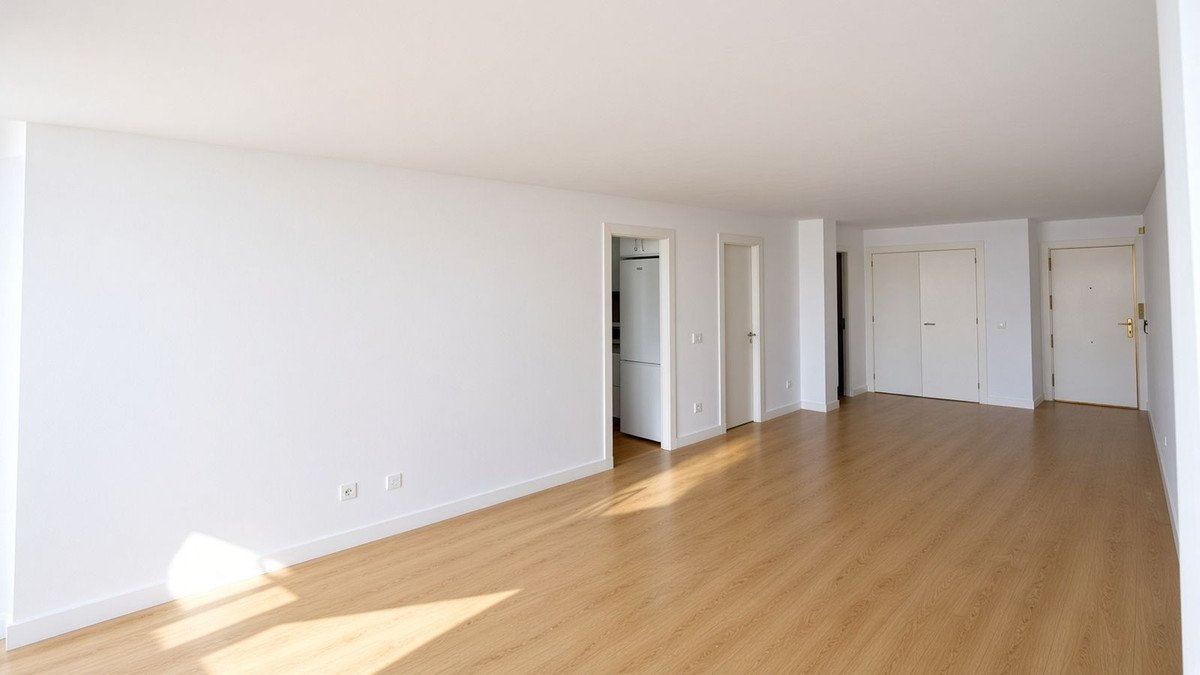 Renovierte Wohnung im 12. Stock mit Blick auf das Meer, Gibraltar und Afrika, San Roque, Spanien