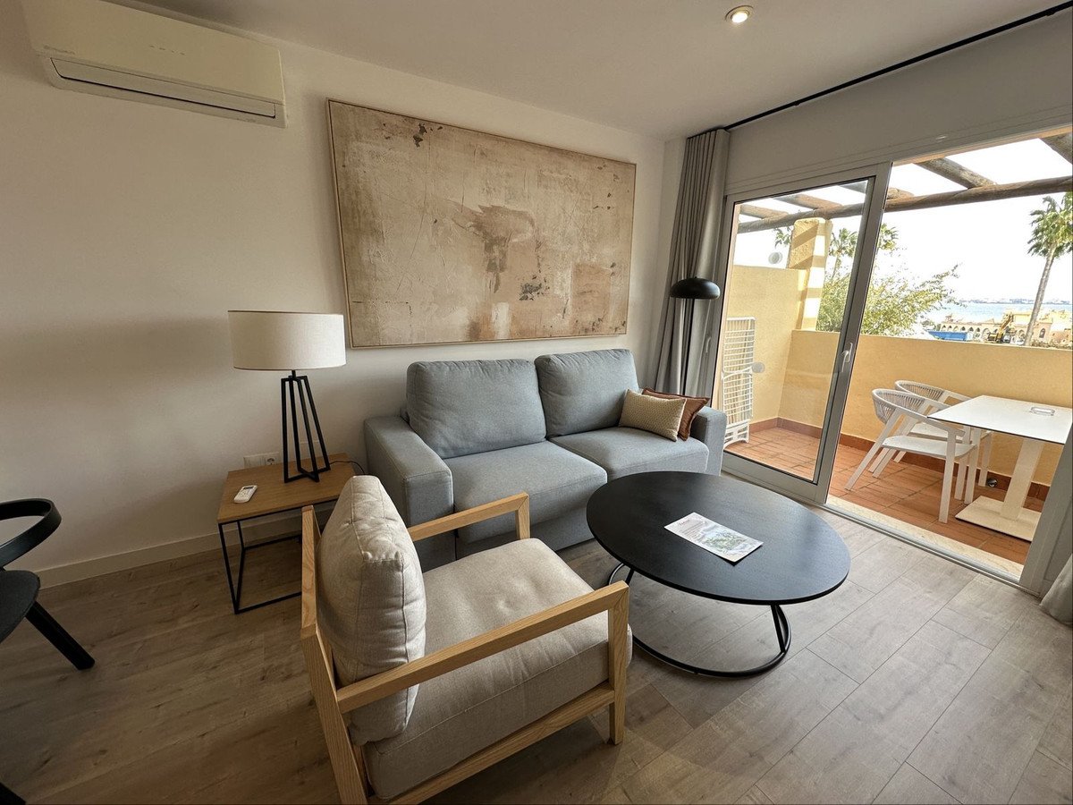 Renovierte Maisonette-Wohnung in einem Strandresort mit Meerblick, Mijas, Spanien