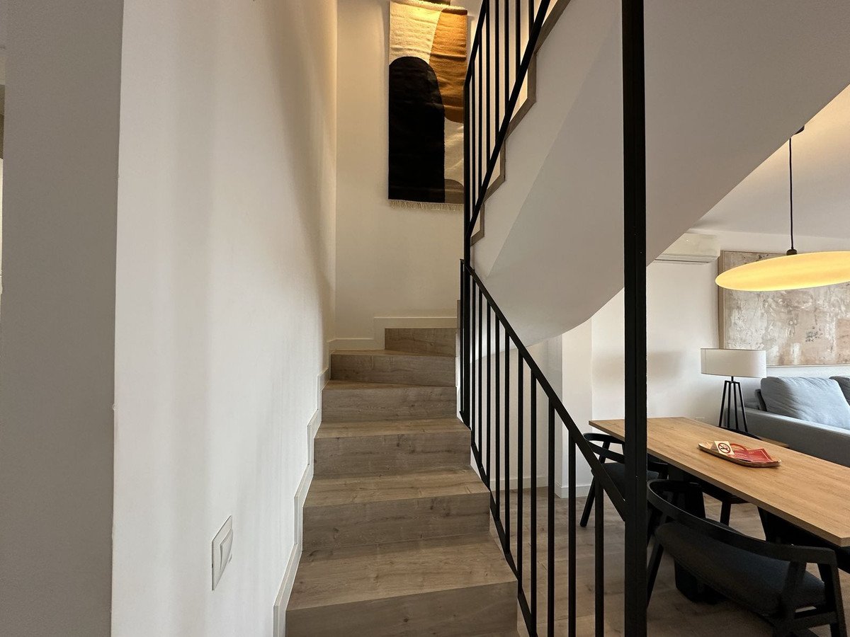 Renovierte Maisonette-Wohnung in einem Strandresort mit Meerblick, Mijas, Spanien