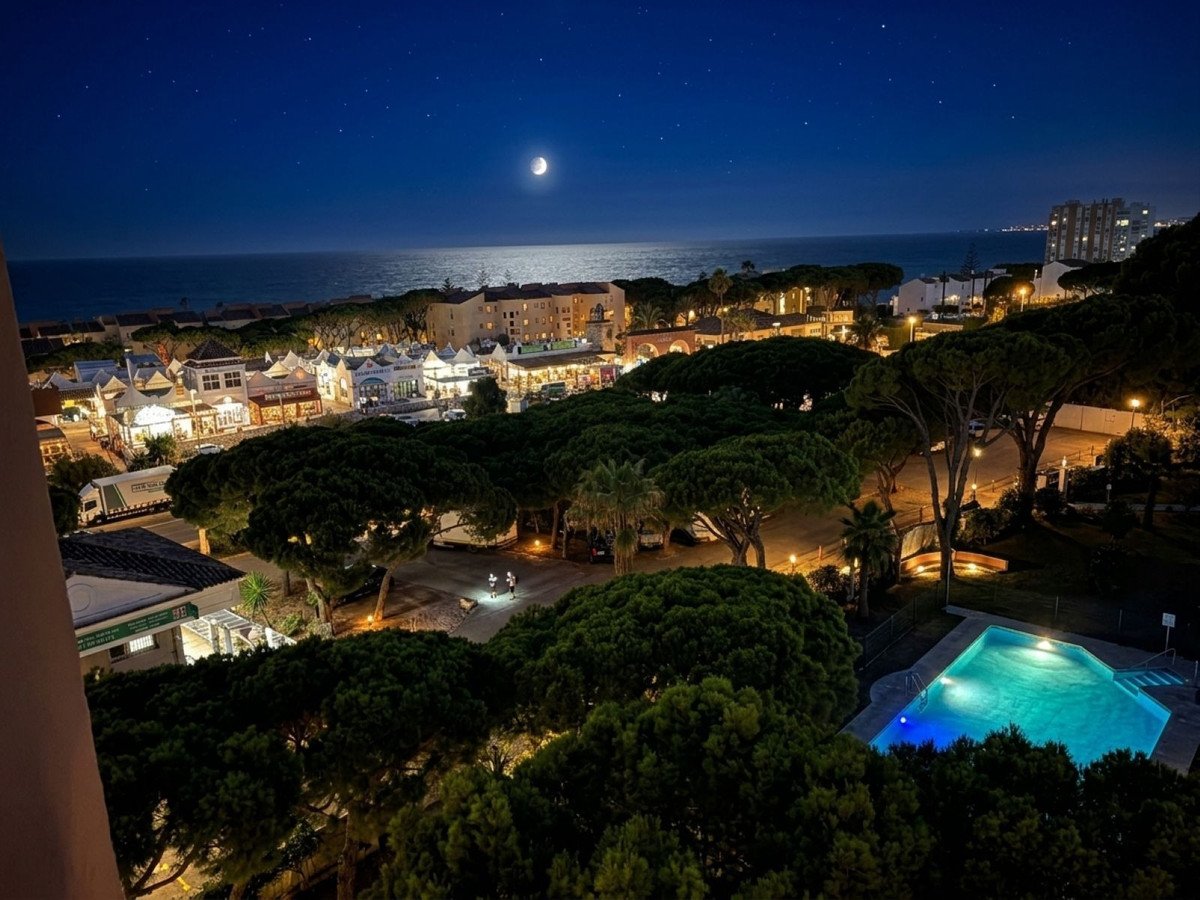 Renoviertes Penthouse mit freiem Meerblick, Mijas, Spanien