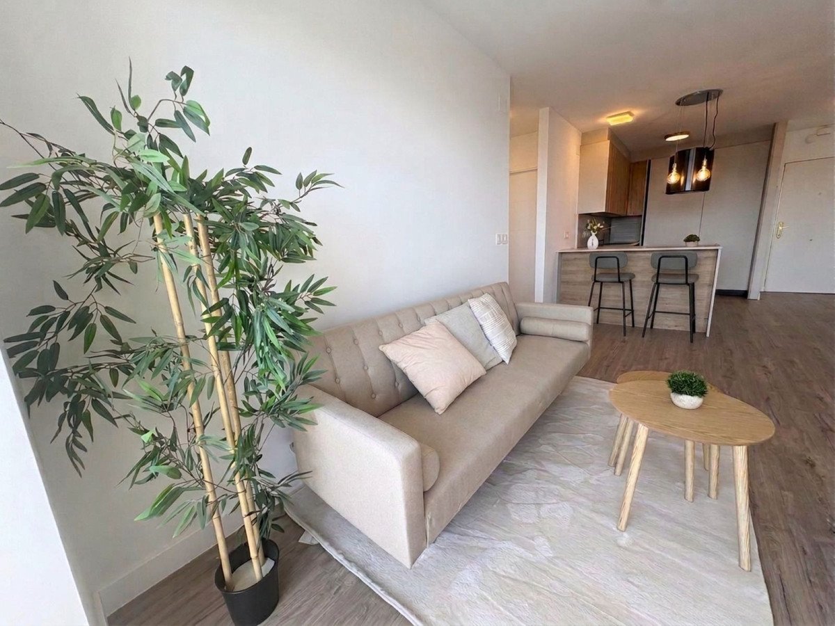 Renoviertes Penthouse mit freiem Meerblick, Mijas, Spanien