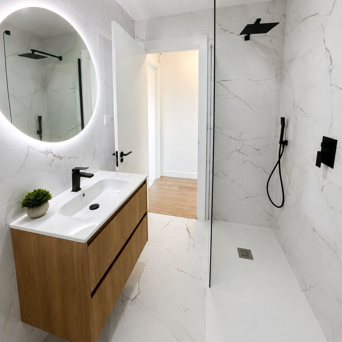 Renoviertes Penthouse mit freiem Meerblick, Mijas, Spanien