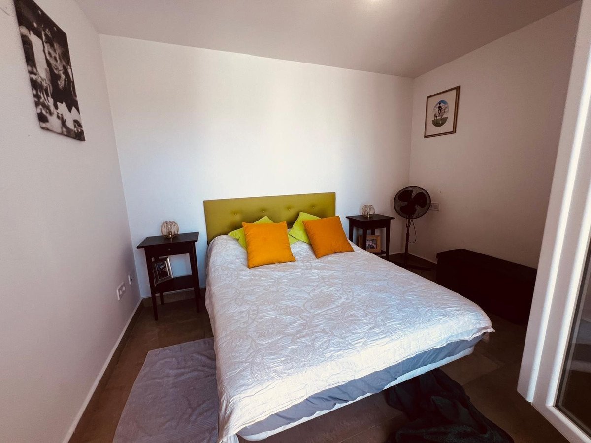 Maisonette mit 70 m² großen Terrassen und Panoramablick aufs Meer, Manilva, Spanien