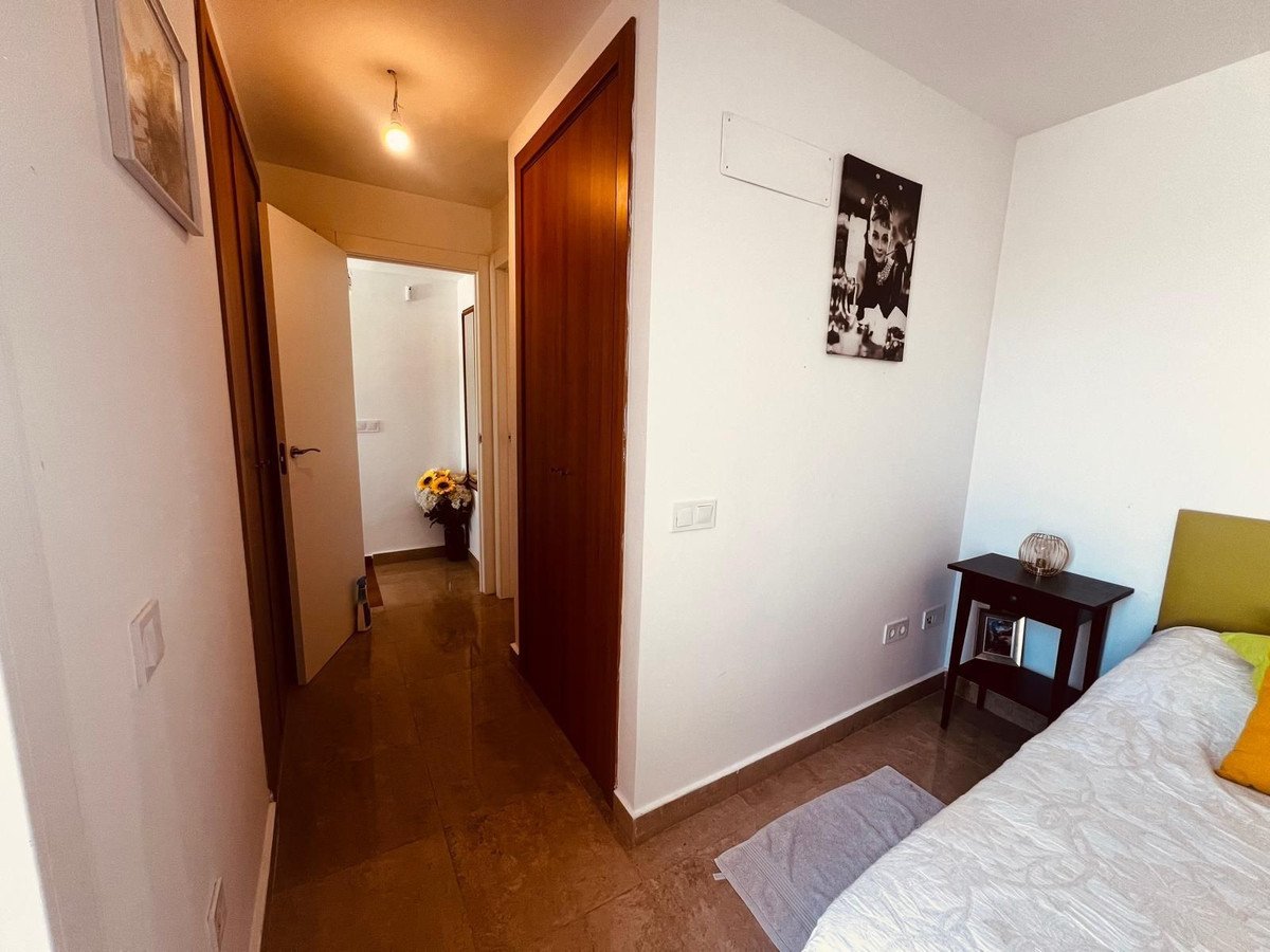 Maisonette mit 70 m² großen Terrassen und Panoramablick aufs Meer, Manilva, Spanien