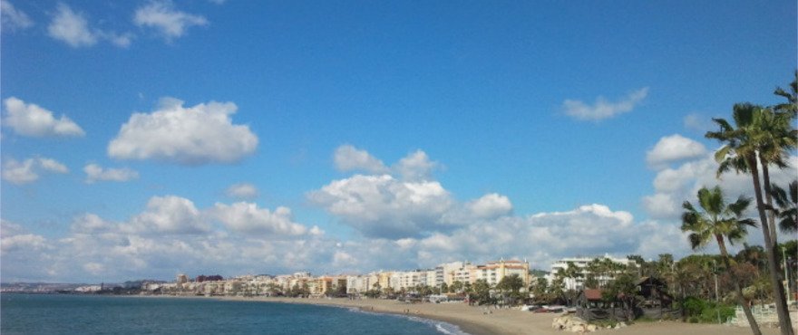 Neues Apartment mit Terrasse und Golfblick, Estepona, Spanien