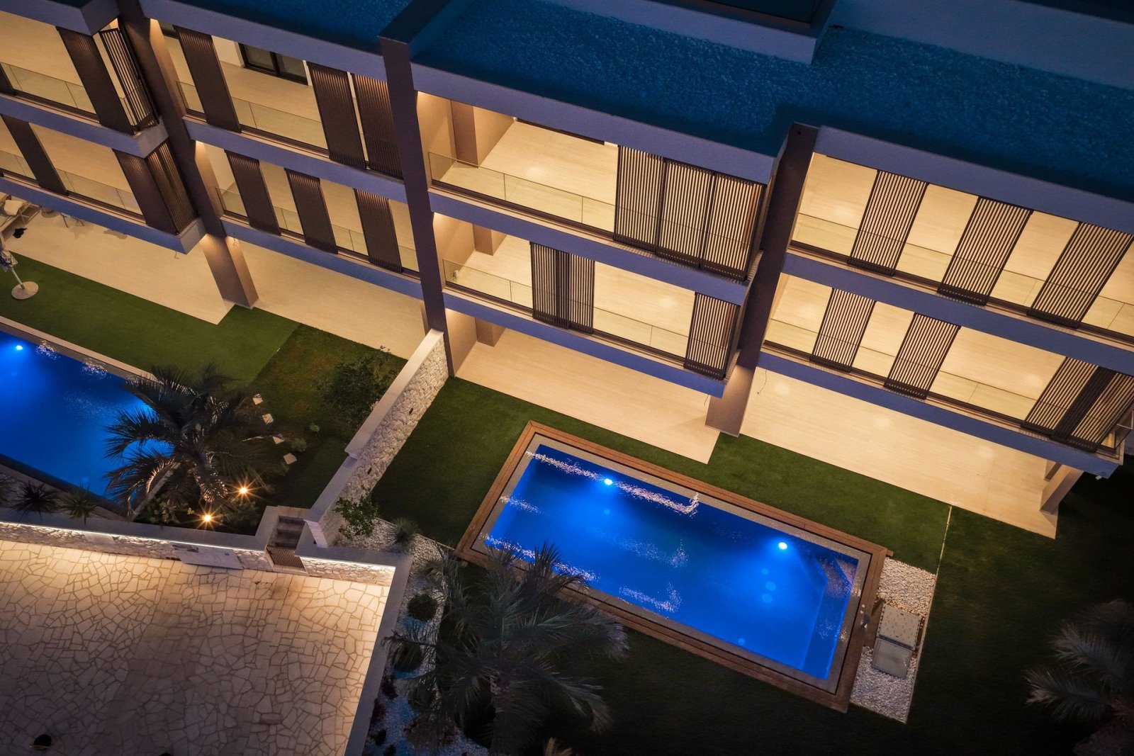 Luxuriöses Apartment mit 2 Schlafzimmern und überdachter Terrasse, 5 m vom Meer entfernt, Nin, Kroatien