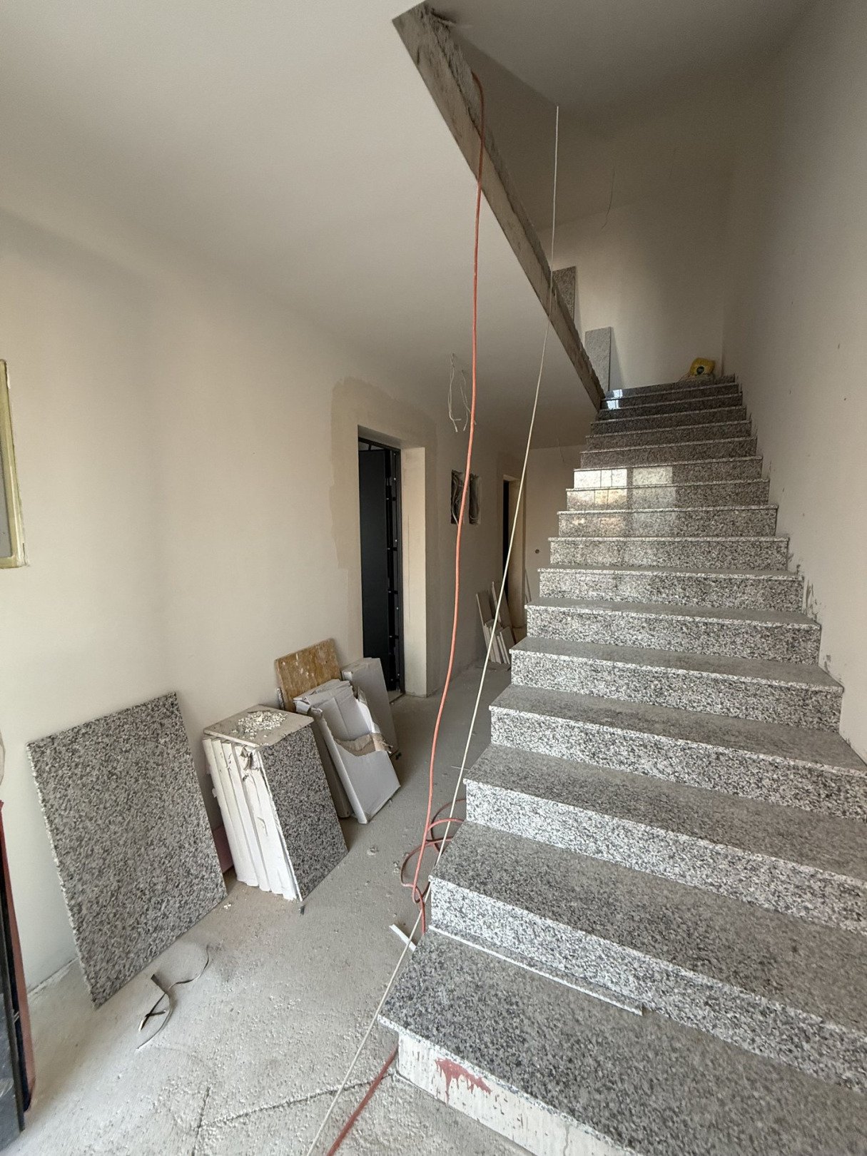 Neue Ferienwohnung mit Garten und Parkplatz in Strandnähe, Bibinje, Kroatien