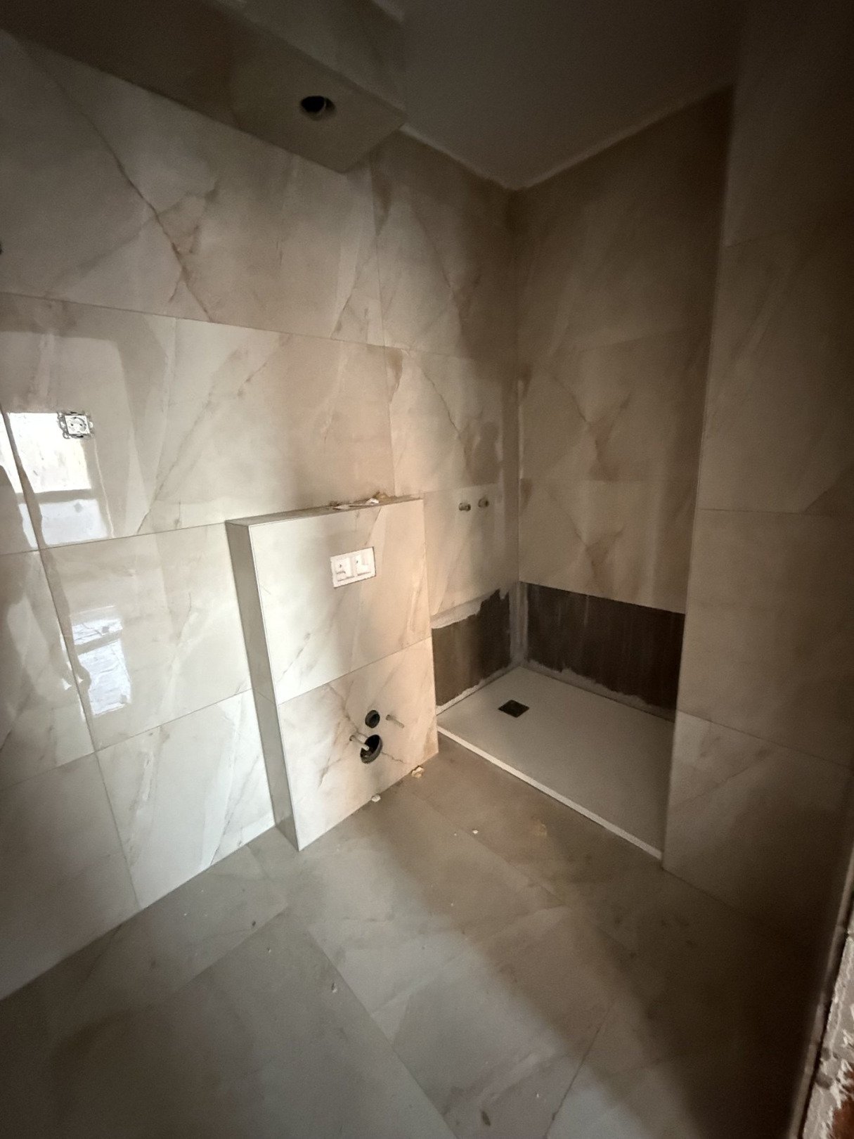 Neue Ferienwohnung mit Garten und Parkplatz in Strandnähe, Bibinje, Kroatien