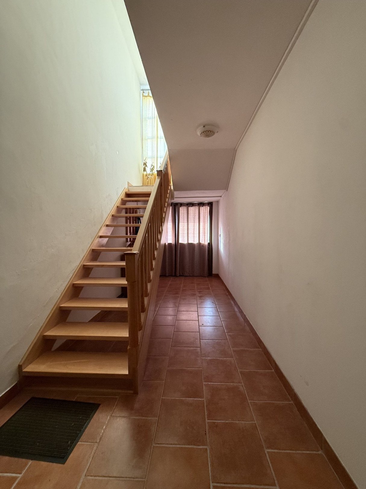 Haus mit zwei Dreizimmerwohnungen mit separater Küche und Meerblick, Sveti Filip i Jakov, Kroatien